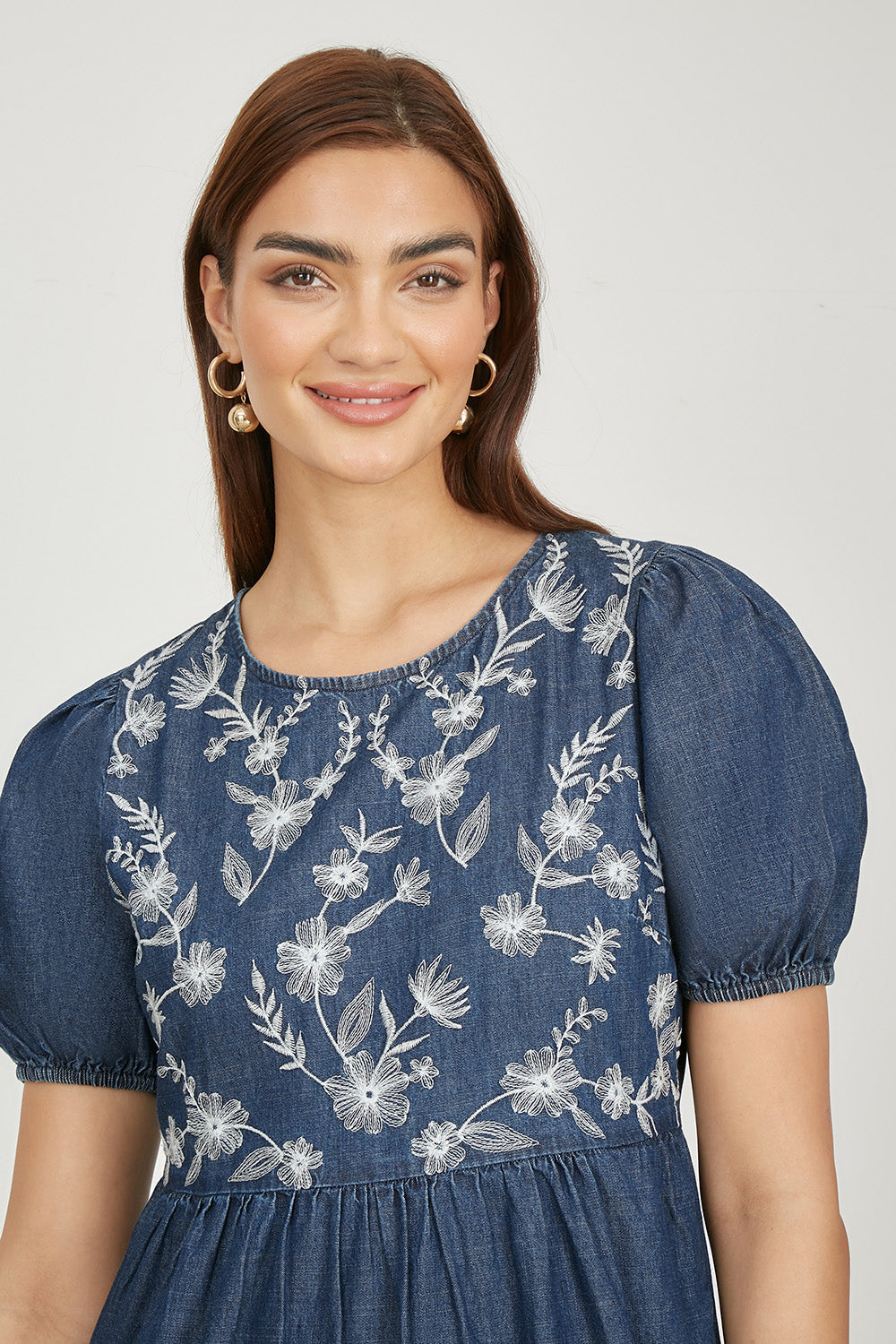 Yumi Blue Chambray Denim Midi Dress With Embroidery And Puff Sleeves - QHA UK