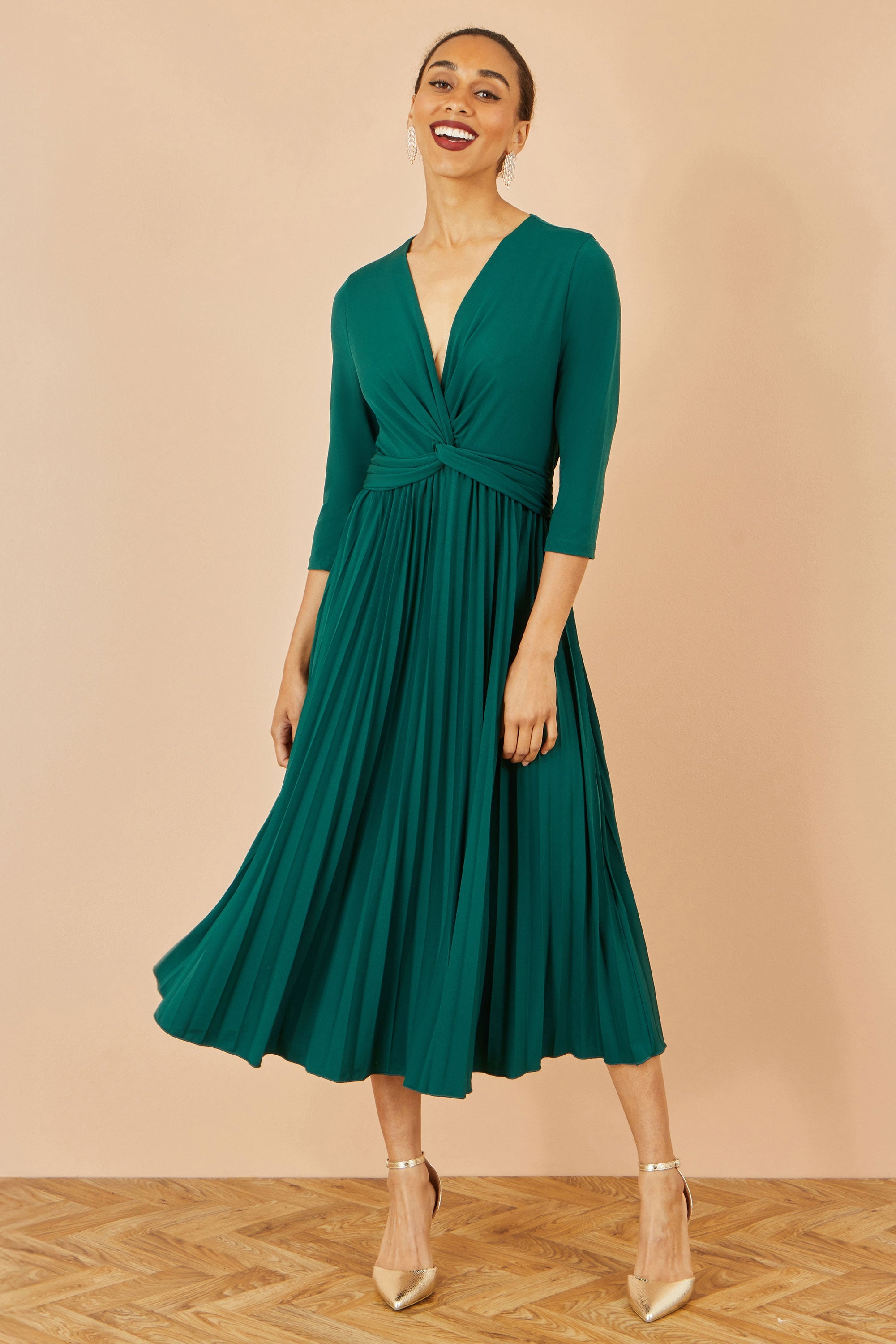 Yumi Green Jersey Knot Waist Pleated Midi Dress