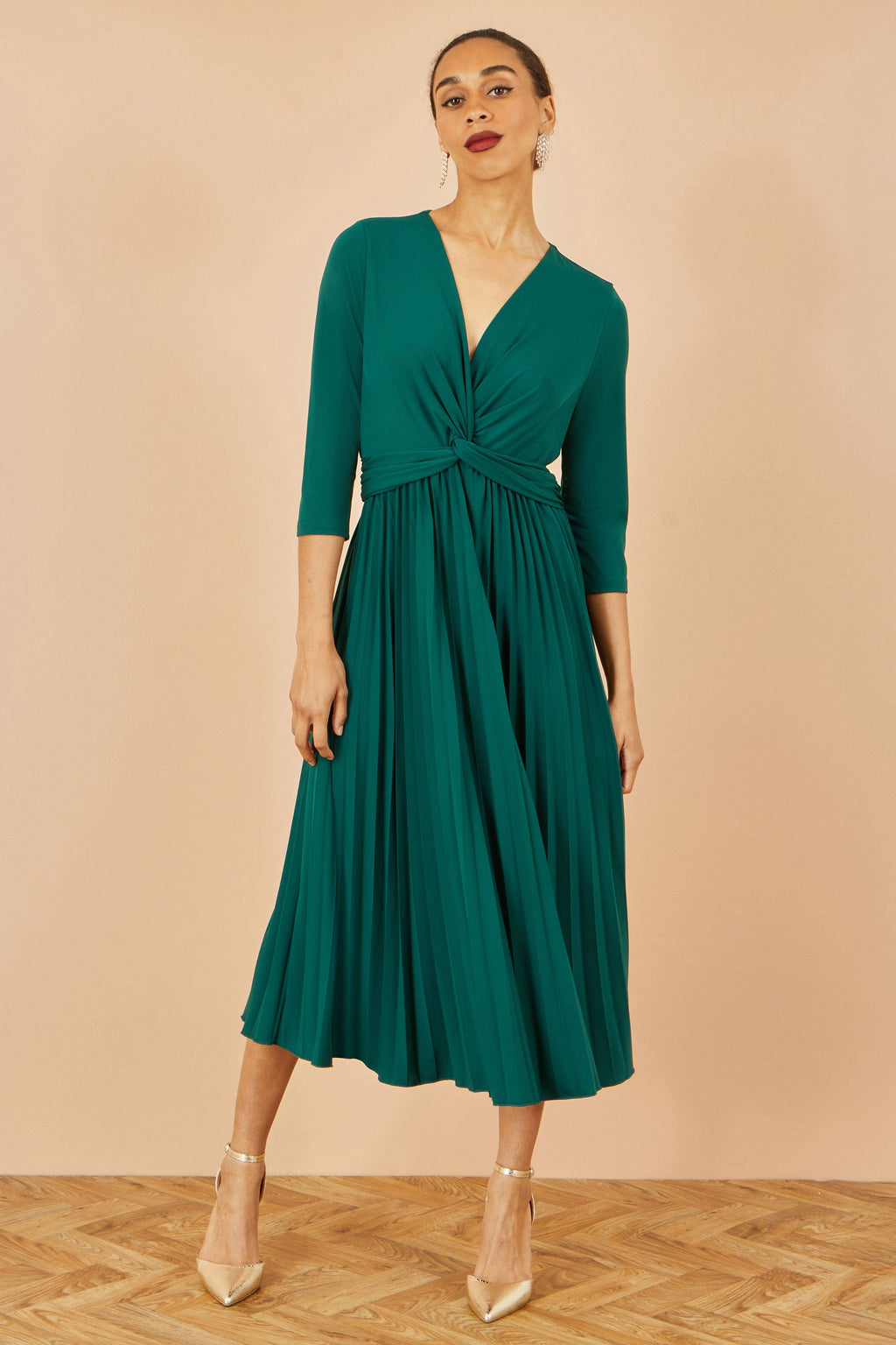 Yumi Green Jersey Knot Waist Pleated Midi Dress