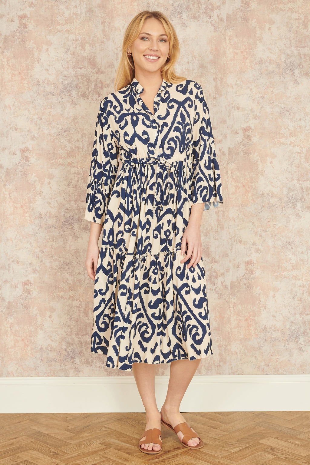 Yumi Navy Block Print Kaftan - QHA UK