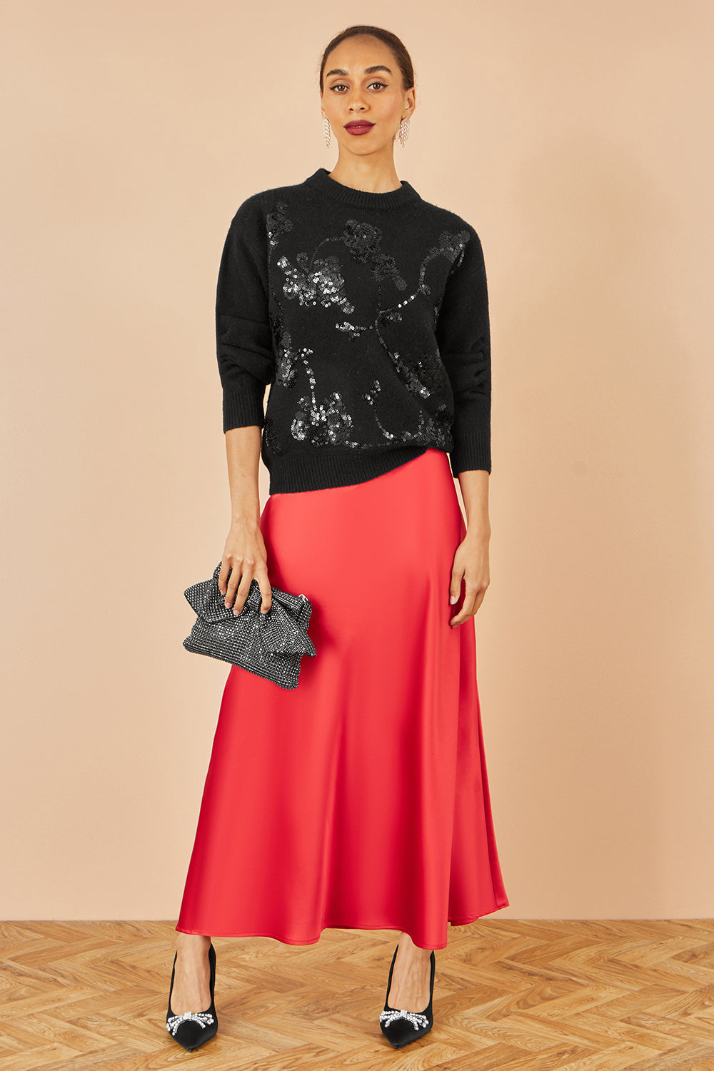 Yumi Black Relaxed Knitted Jumper With Sequin Detail - QHA UK