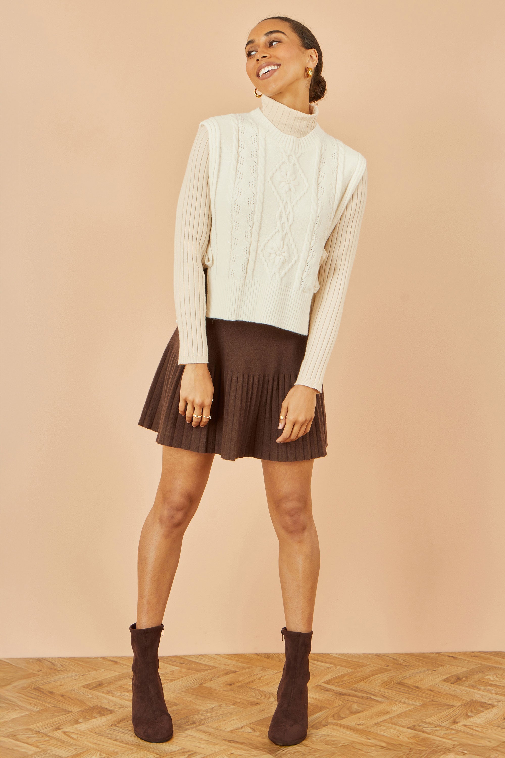 Yumi Ivory Flower Cable Knit Tie Side Pullover