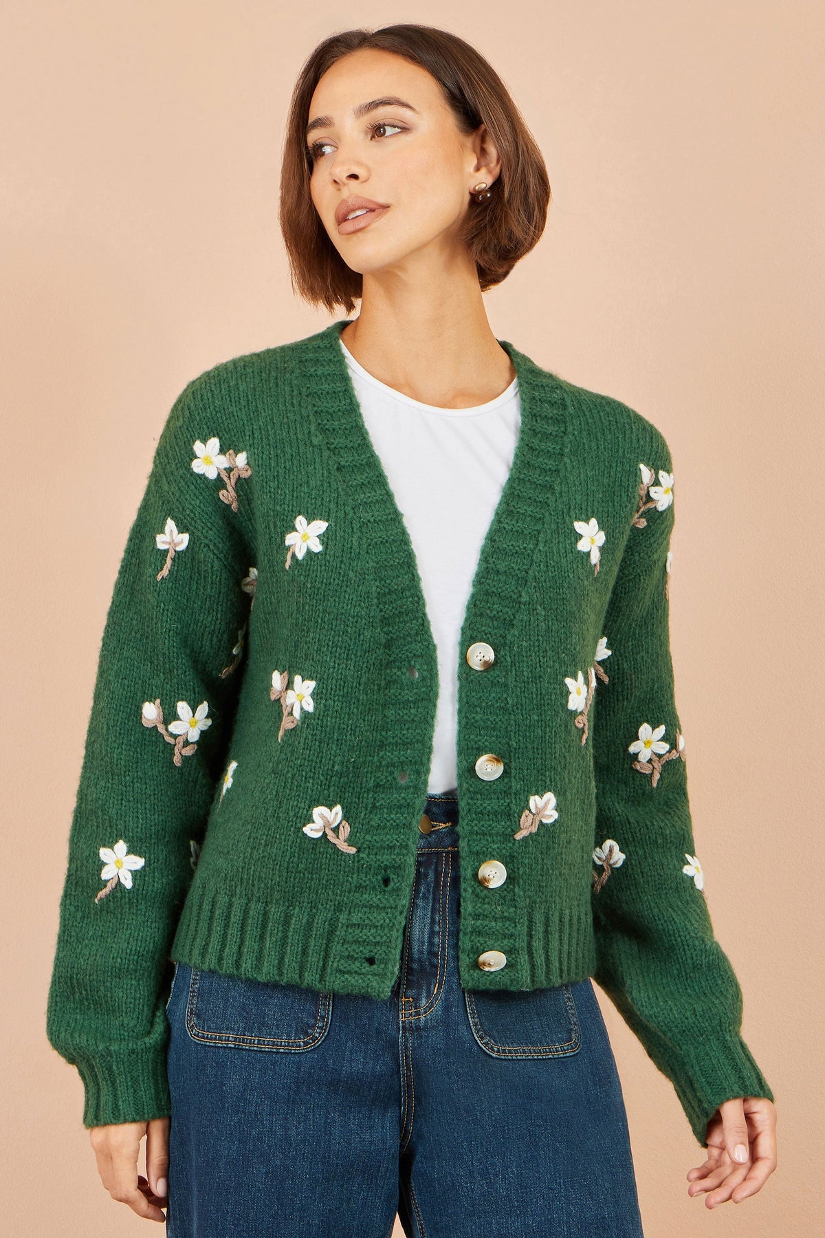 Yumi Women's Green Hand Embroidered Floral Chunky Knit V-Neck Cardigan