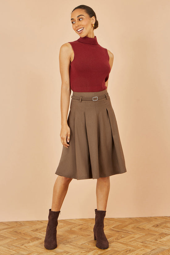 Yumi Brown Pleated Midi Skirt With Matching Belt - QHA UK