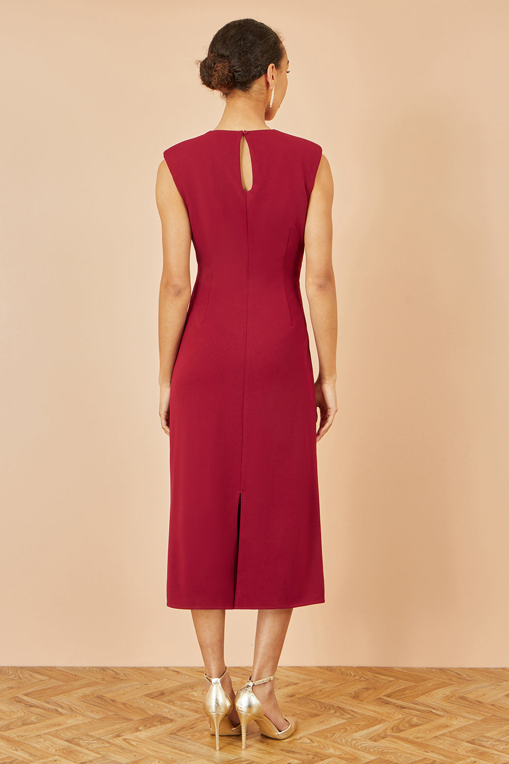 Yumi Burgundy Buckle Detail Ruched Dress - QHA UK