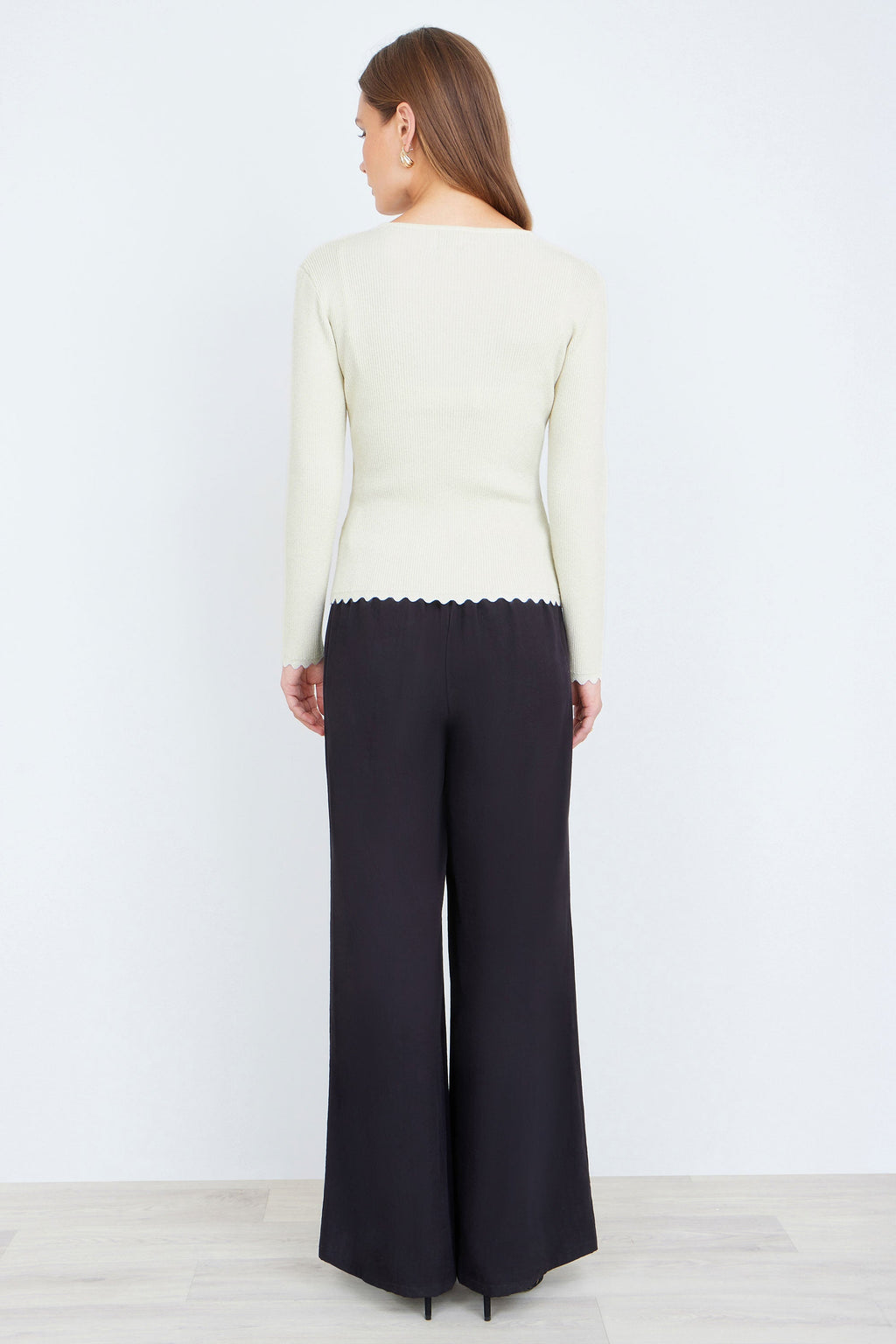 Yumi Ivory Metallic Thread Rib Wrap Knitted Top