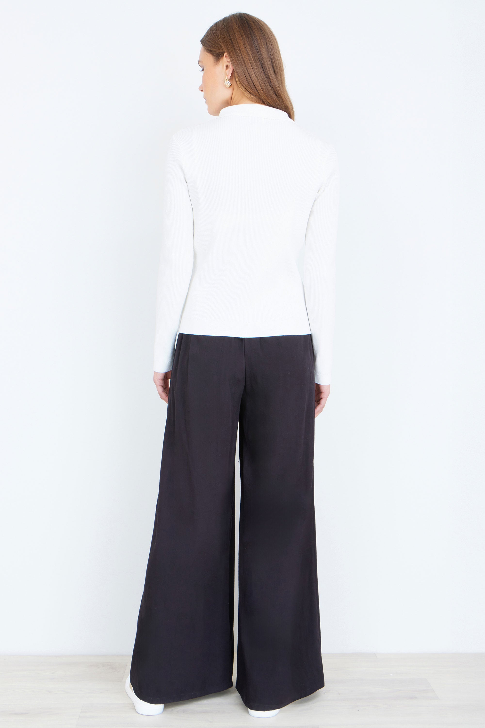 Yumi Ivory Ribbed Collar Button Up Cardigan