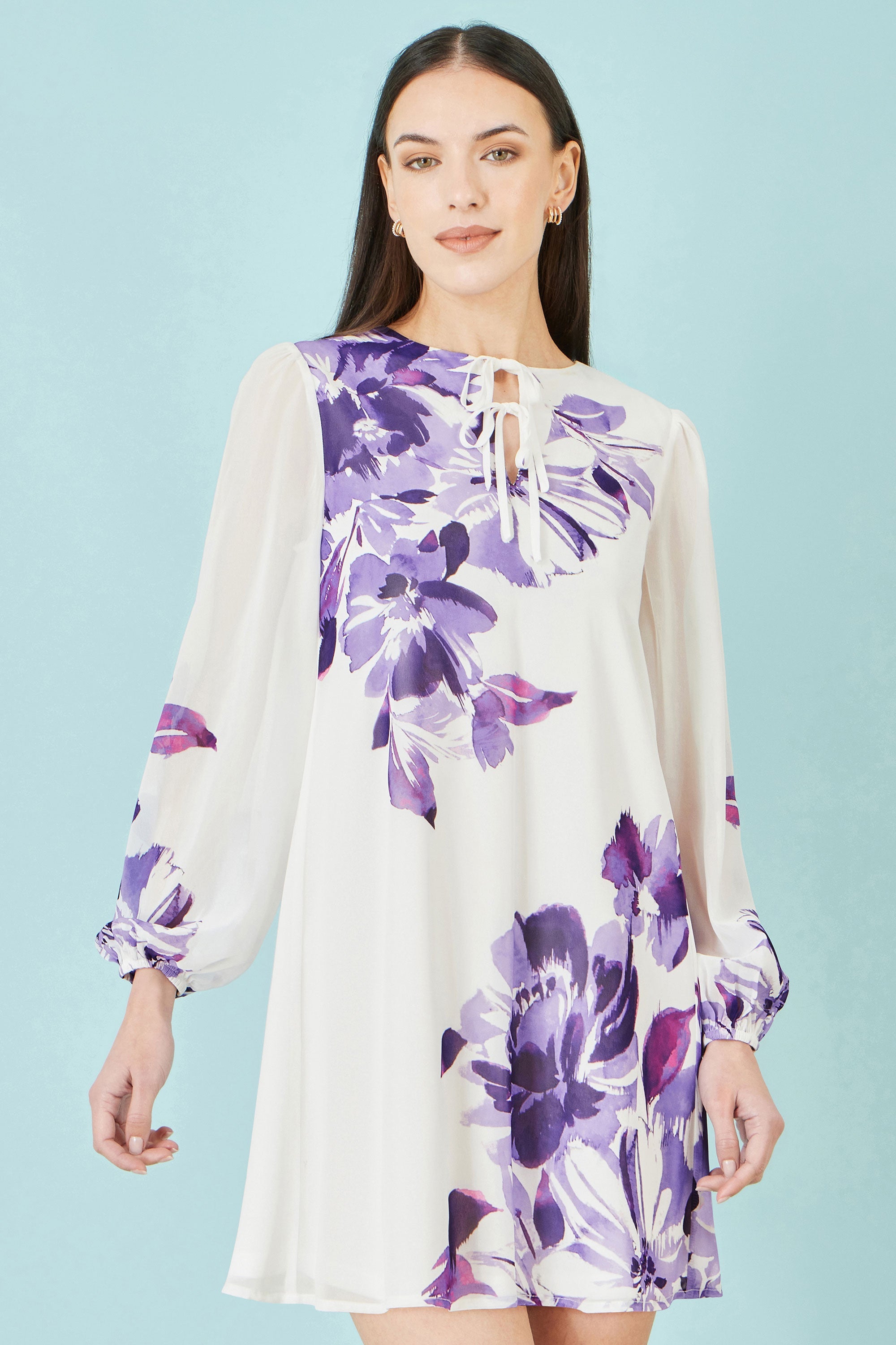 Yumi White Floral Placement Tunic With Keyhole Neckline