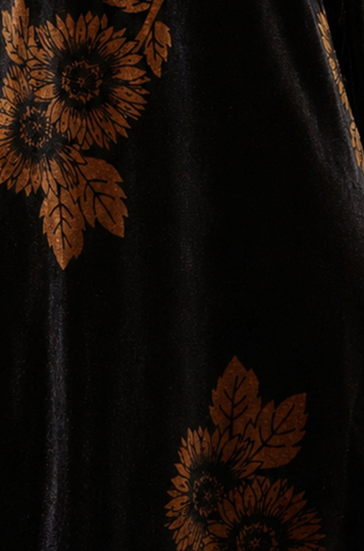 Yumi Women’s Black Velvet Sunflower Print Tie Neck Long Sleeve Tunic Dress