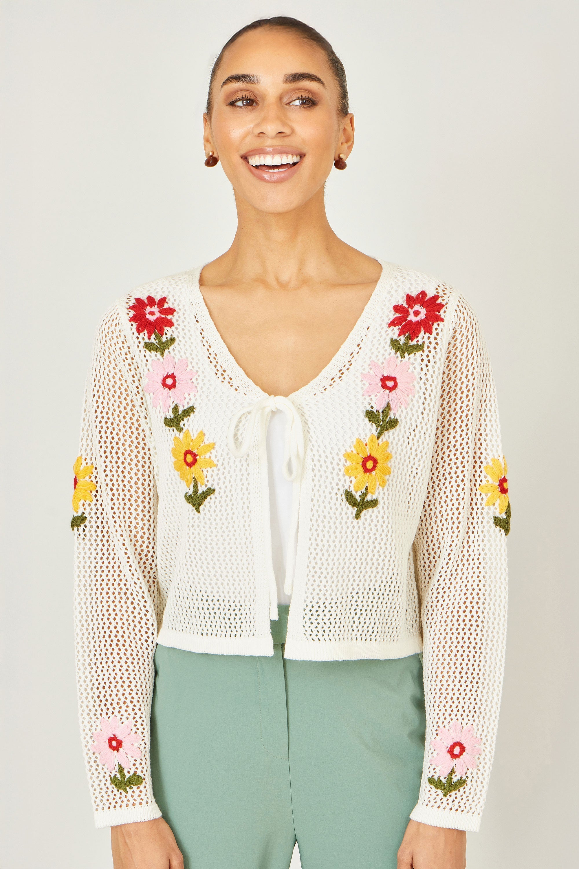 Yumi Ivory Crochet Embroidered Flower Bolero