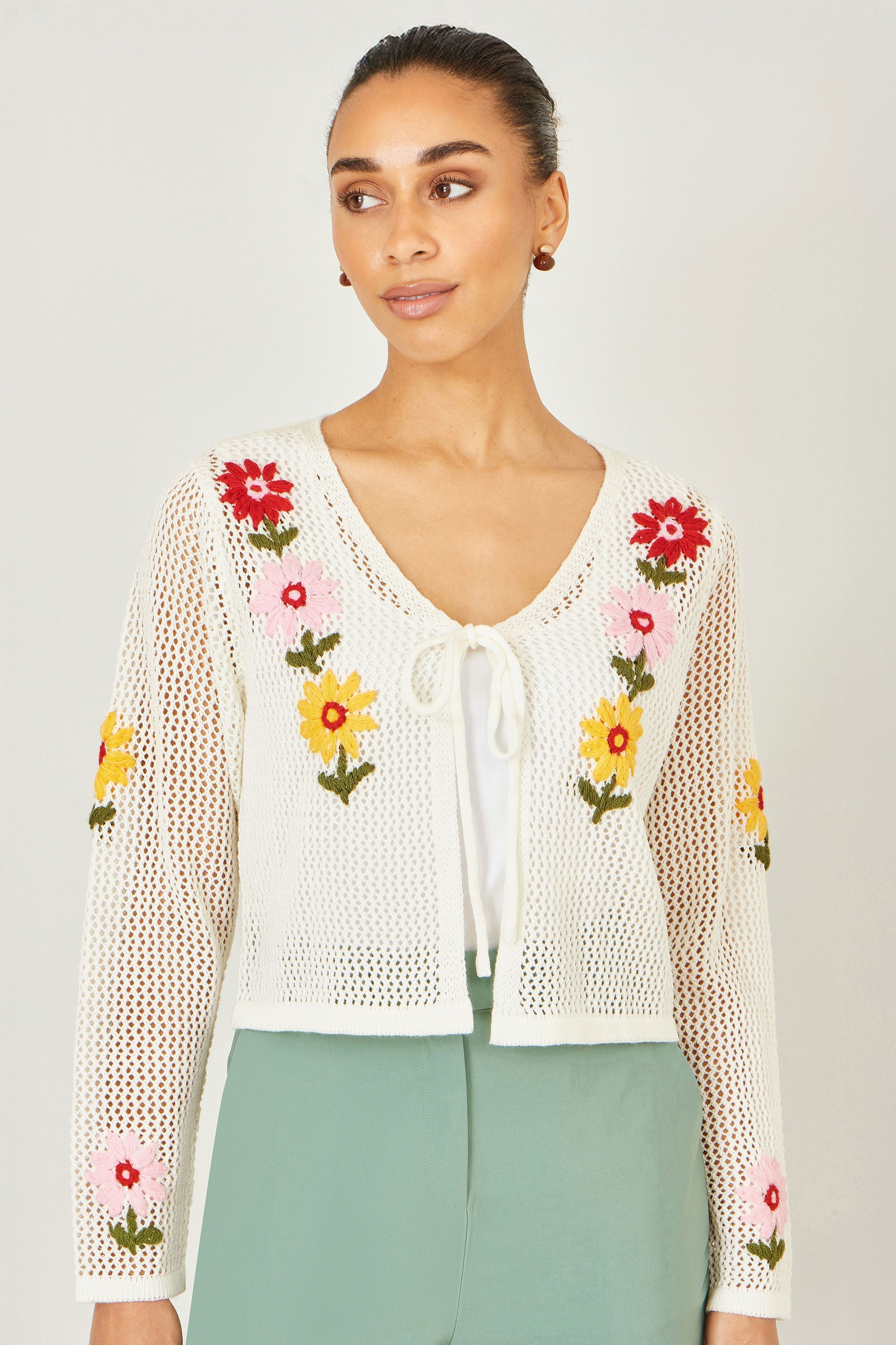 Yumi Ivory Crochet Embroidered Flower Bolero