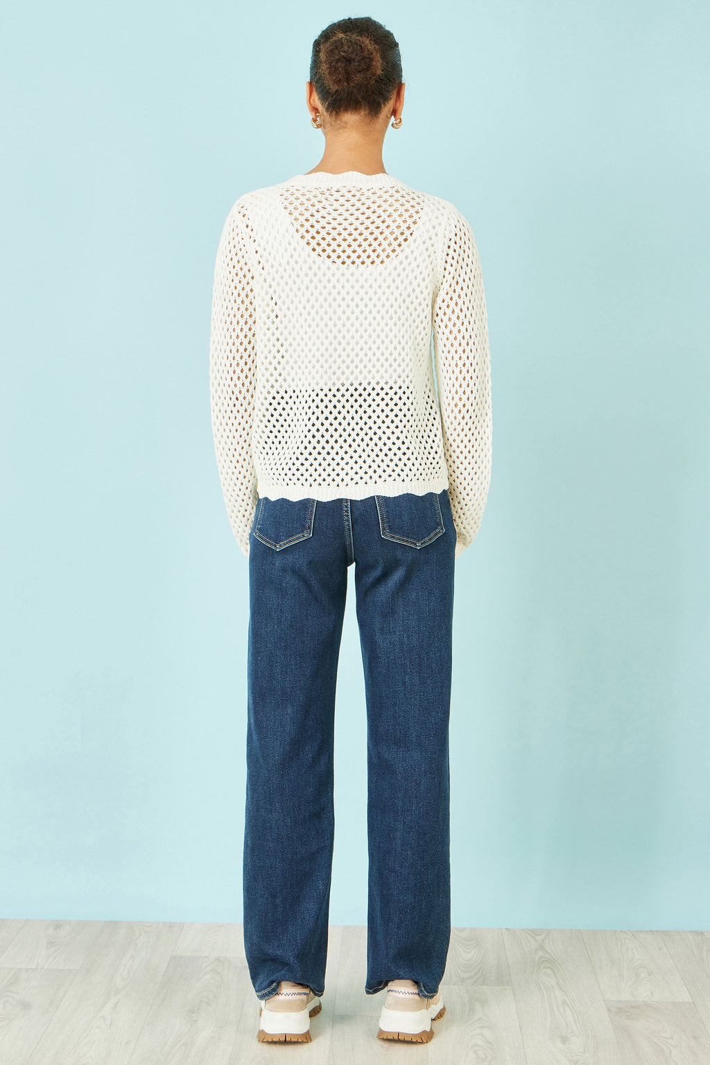 Yumi White Flower Crochet Cardigan