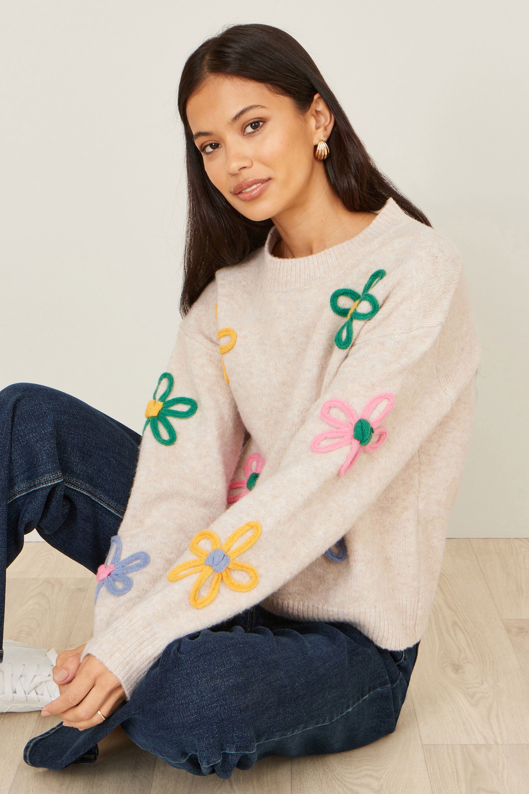 Yumi Oatmeal Relaxed Flower Embroidered Jumper