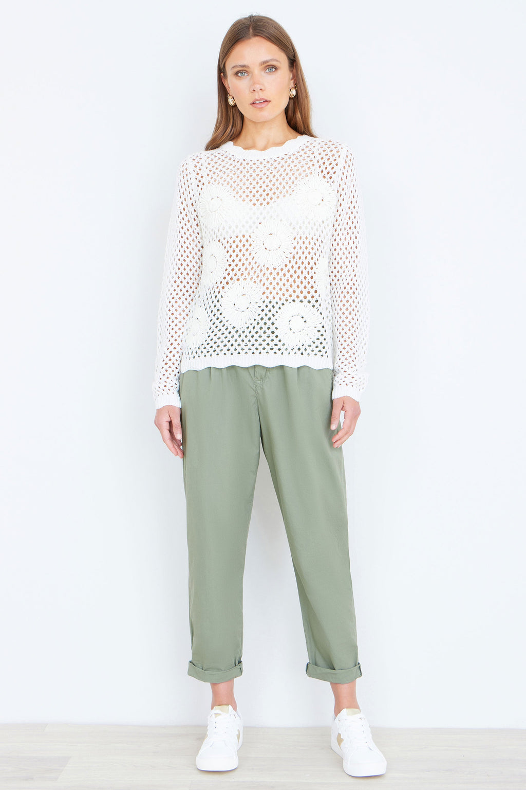 Yumi White Flower Crochet Jumper