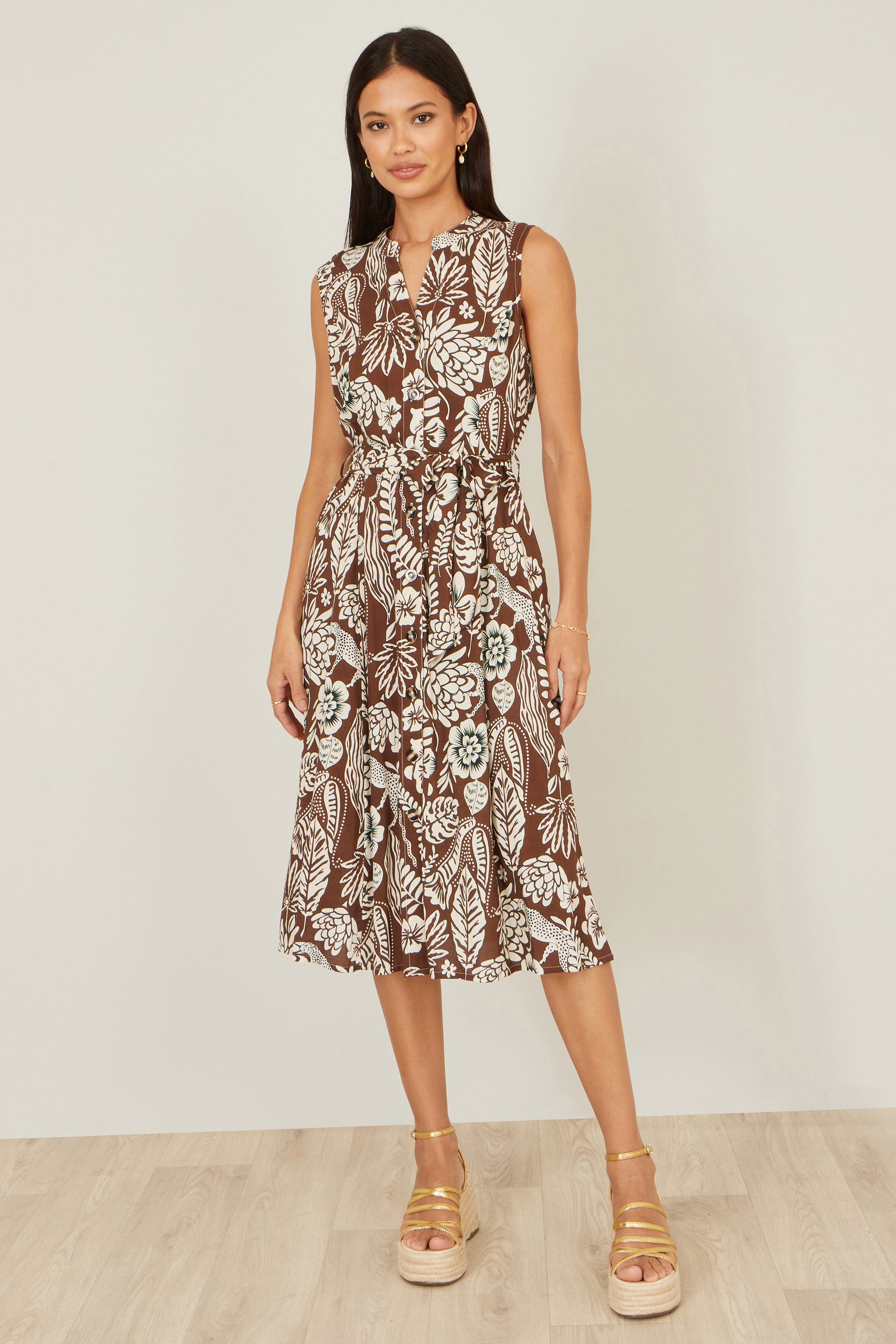 Yumi Brown Leaf Print Shirt Dress