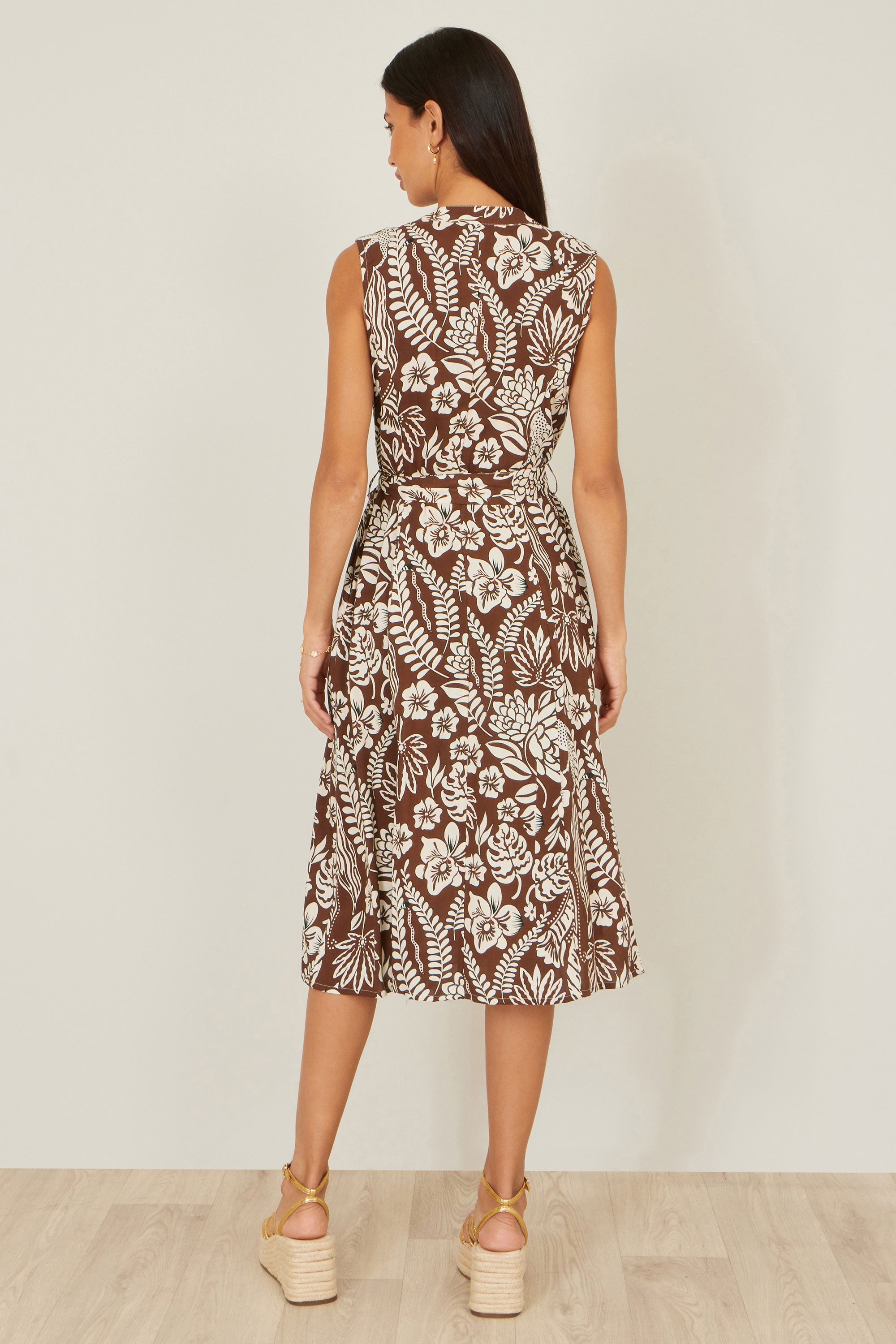 Yumi Brown Leaf Print Shirt Dress