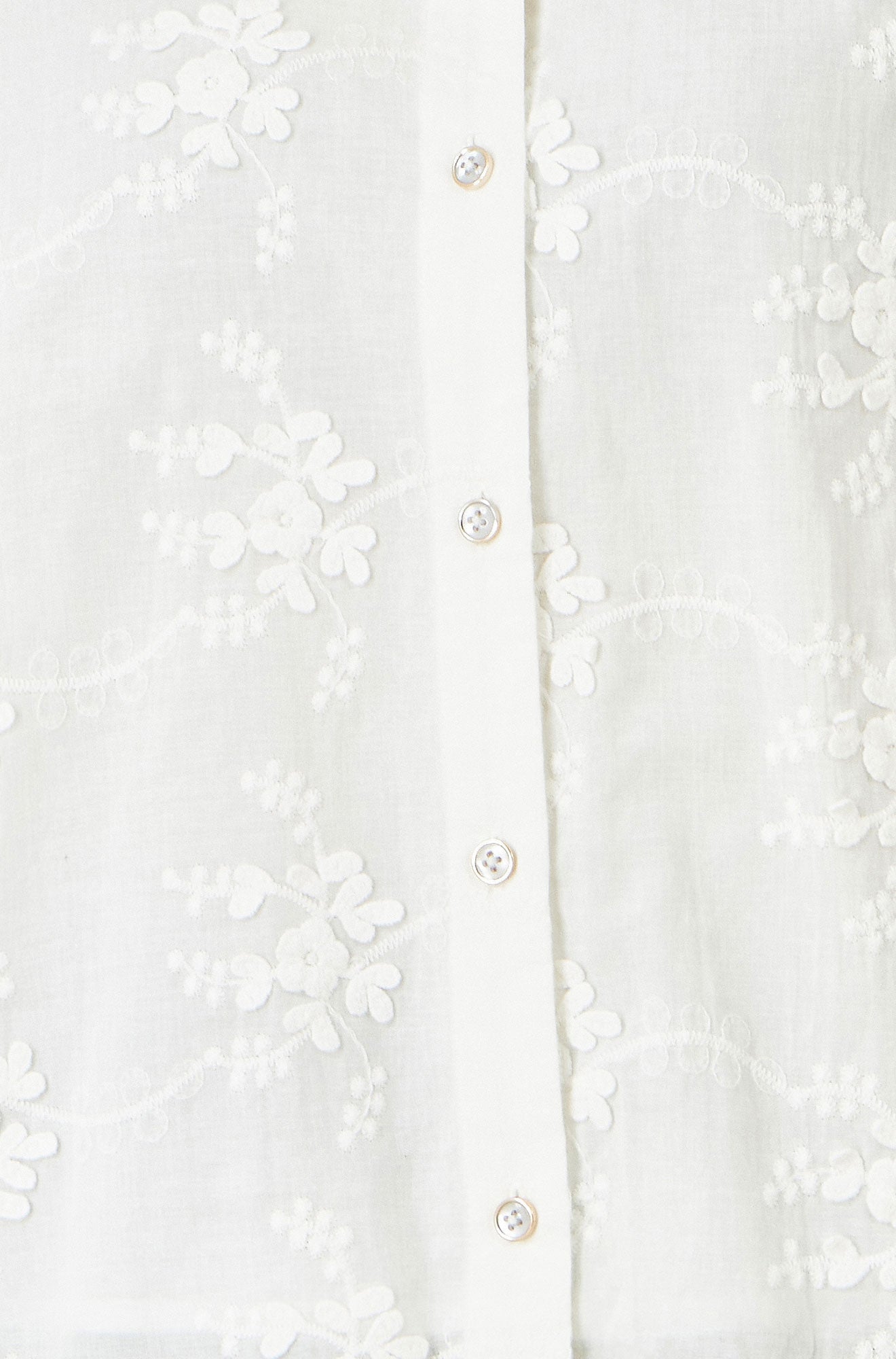 Yumi White Cotton Flower Applique Shirt