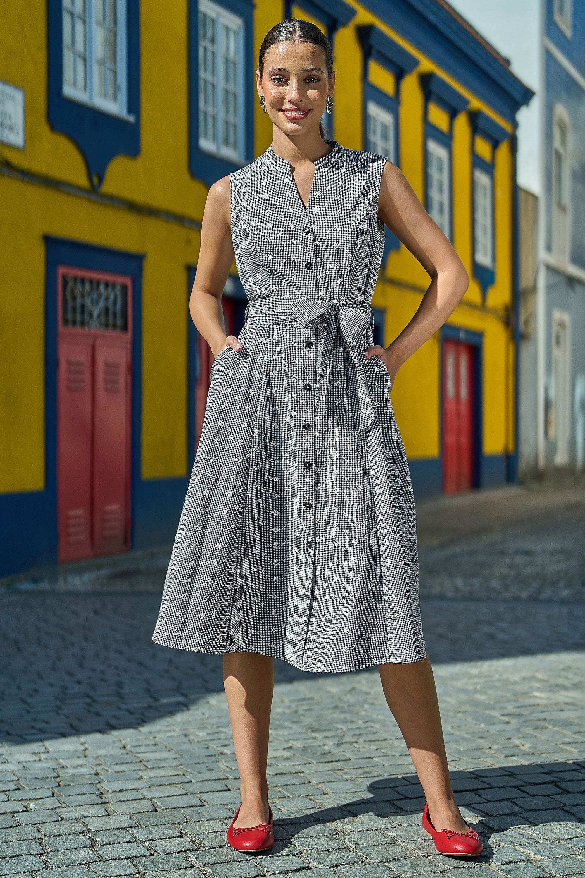 Yumi Black Broderie Anglaise Embroidered Sleeveless Shirt Dress