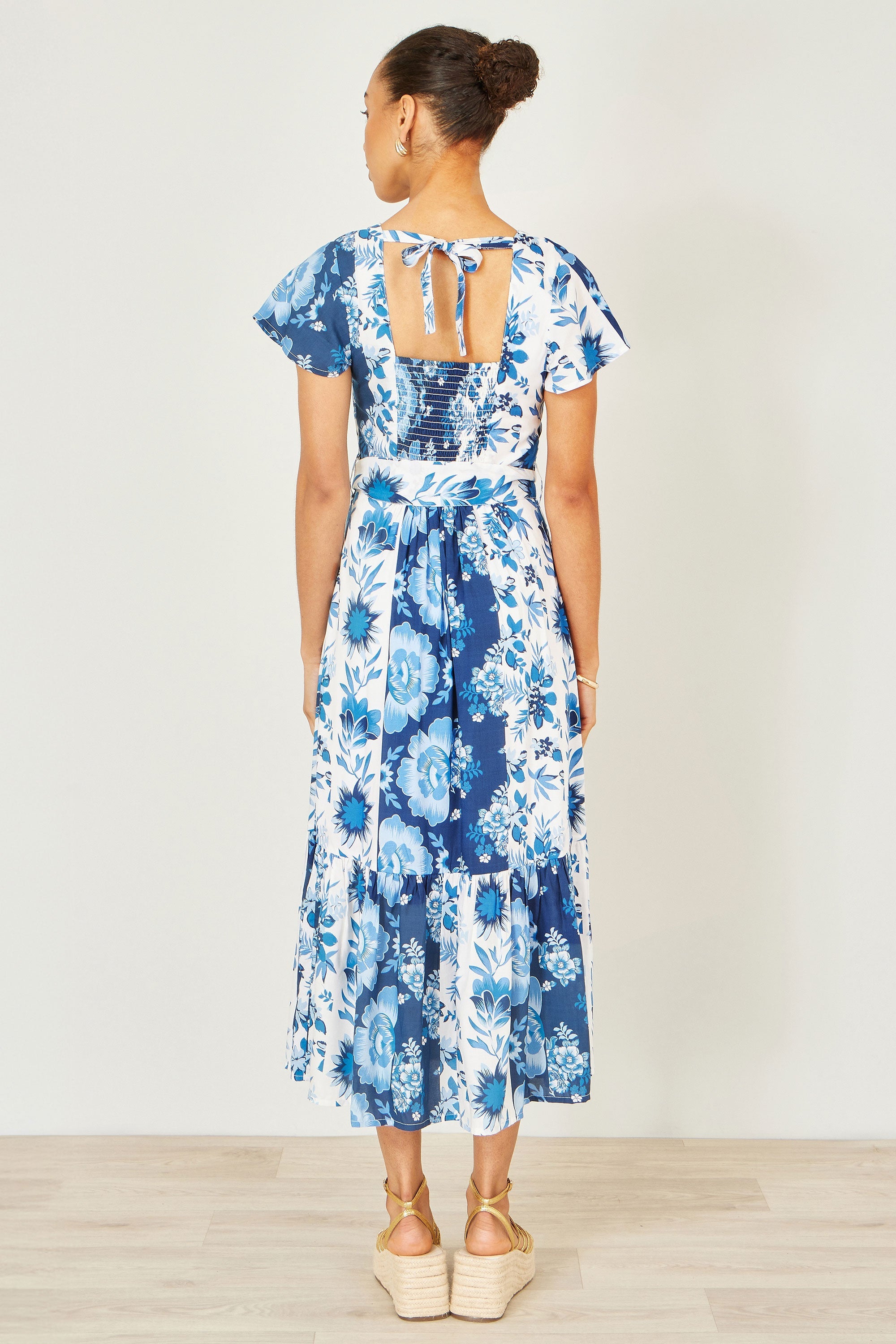 Yumi Blue Floral Viscose Midi Shirt Dress With Matching Belt - QHA UK