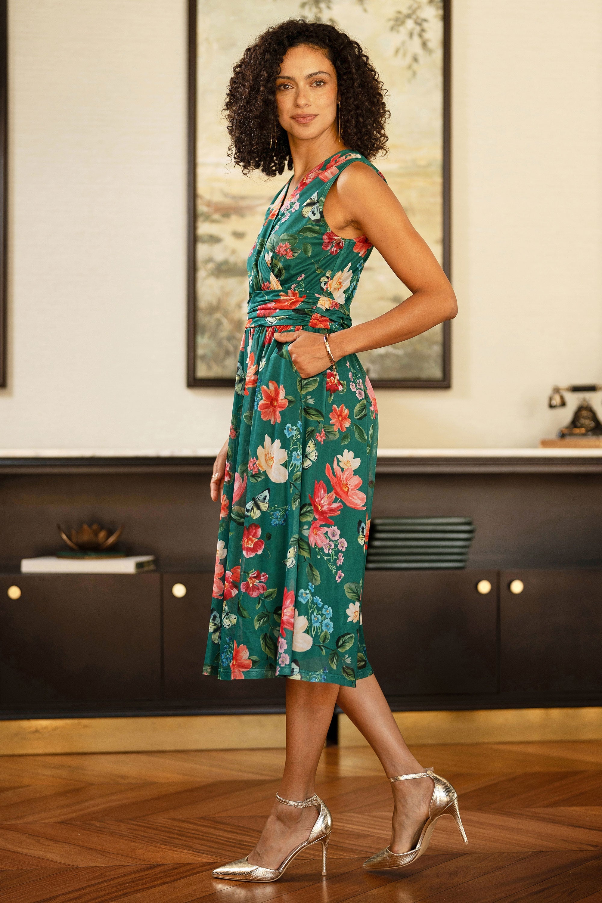 Yumi Green Blurred Floral Print Mesh Stretch Midi Dress With Pockets - QHA UK