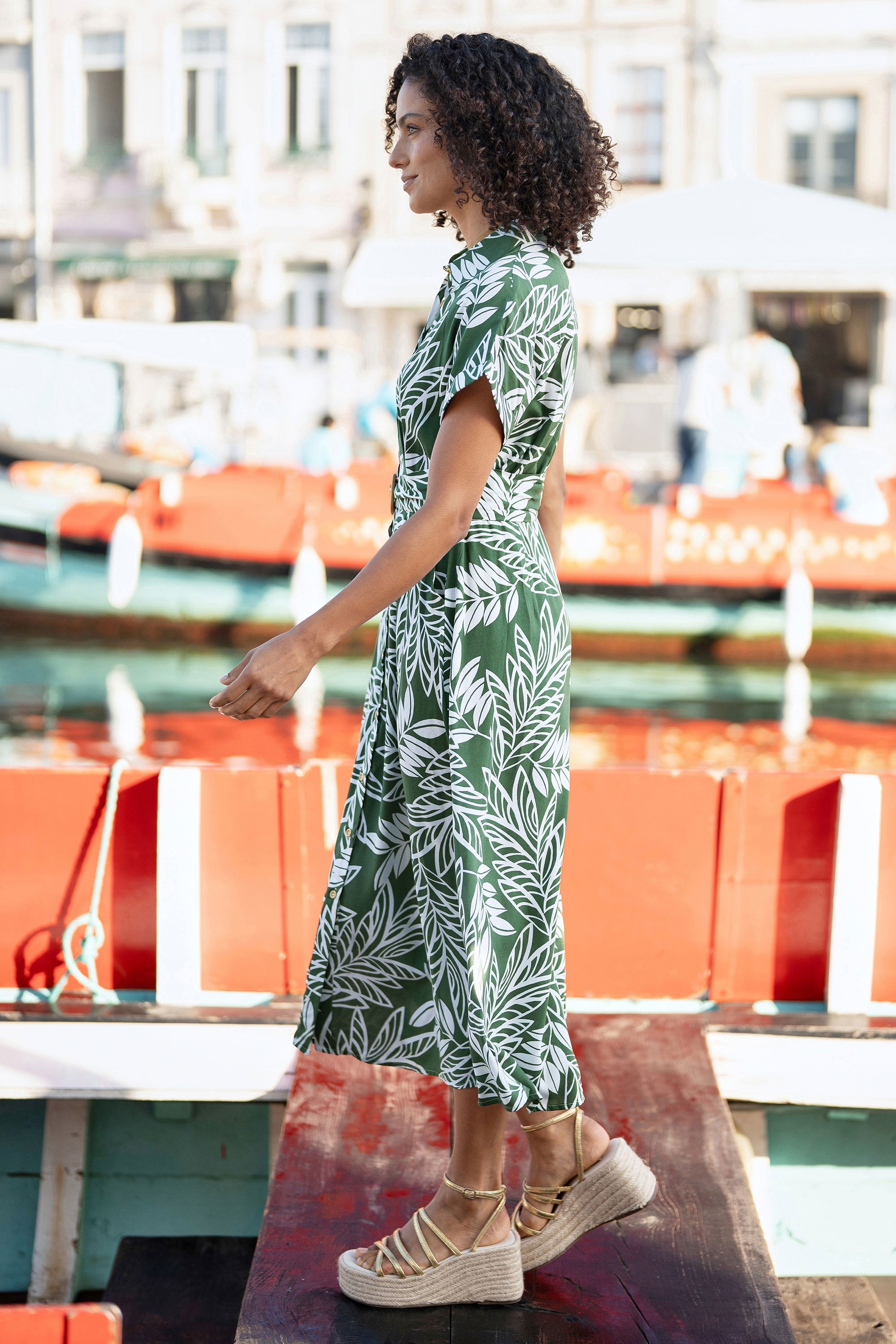 Yumi Green Leaf Print Viscose Relaxed Midi Shirt Dress