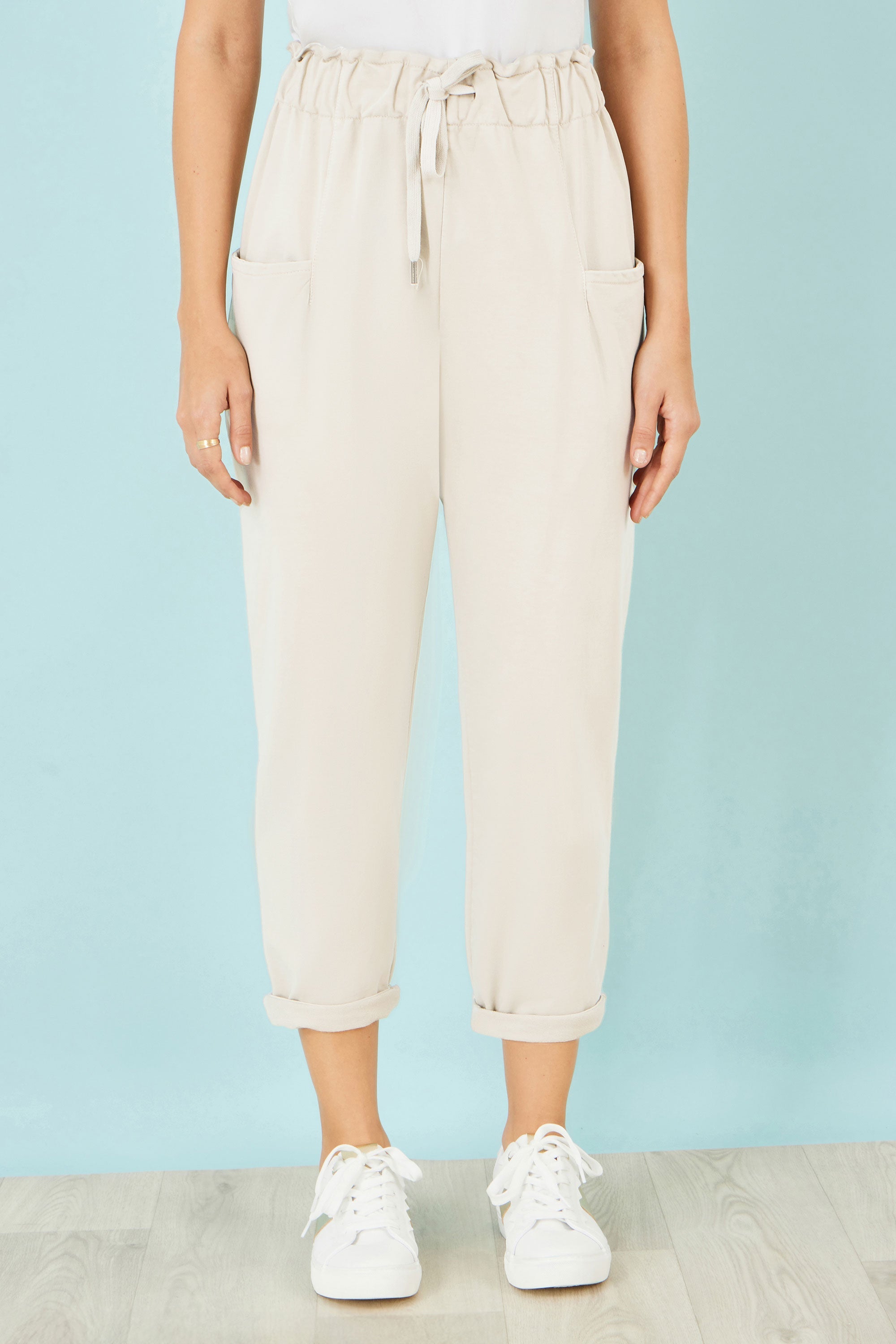Yumi Cream Cotton Relaxed Stretch Trousers With Pockets