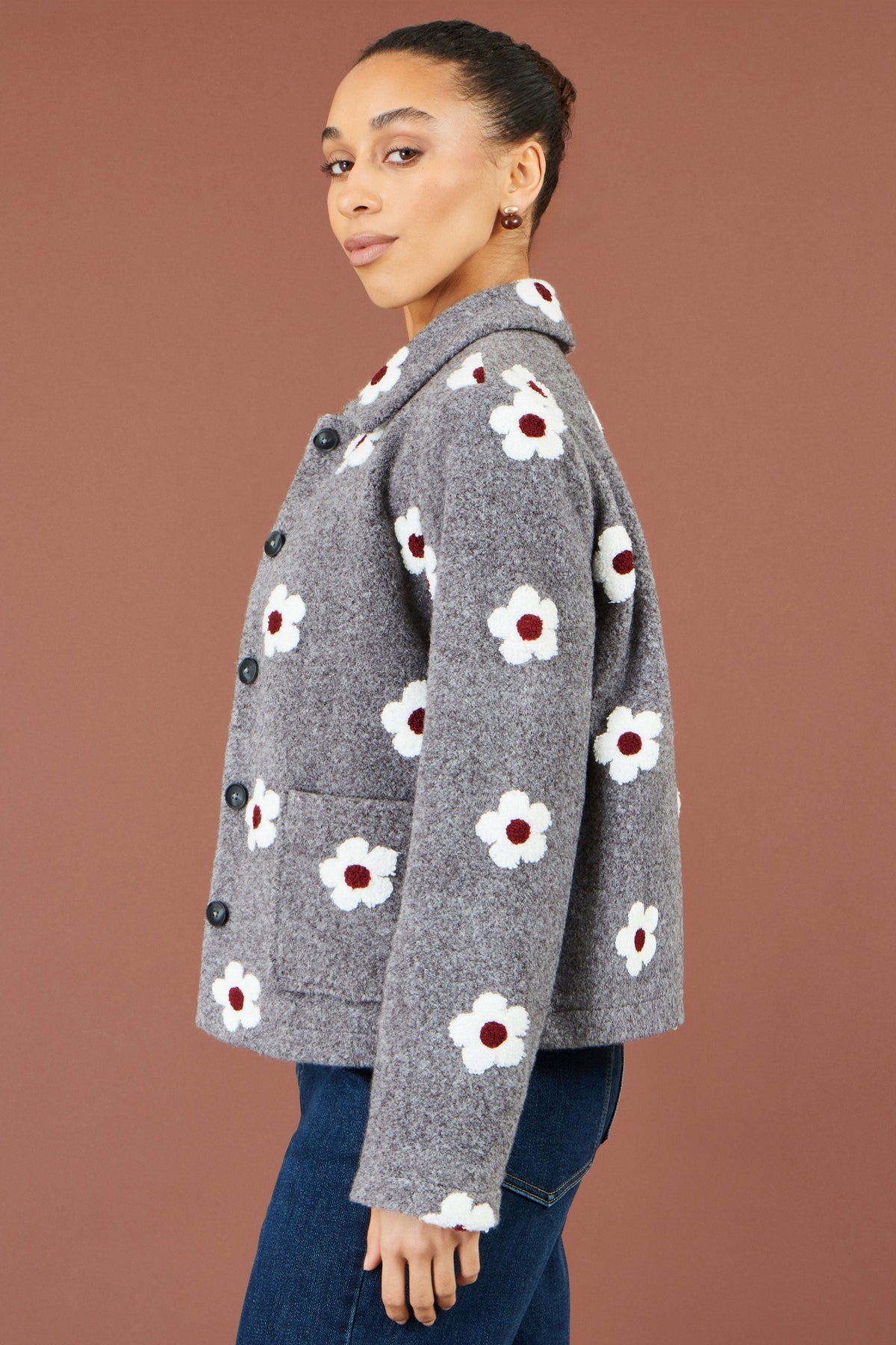 Yumi Women’s Grey Embroidered Daisy Fleece Jacket with Collar and Pockets