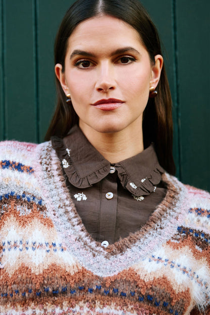Yumi Women's Multicolour Fairisle-Inspired V-Neck Relaxed Boucle Jumper