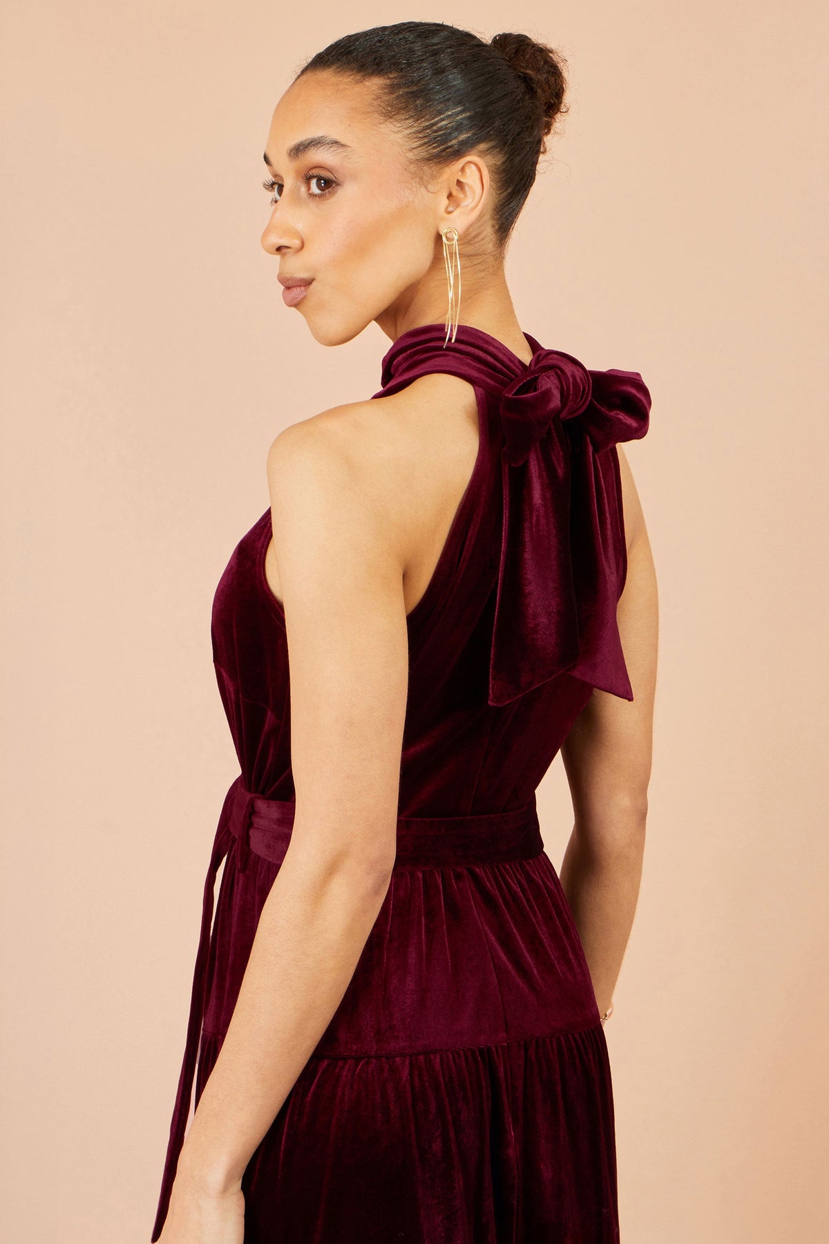 Yumi Women's Burgundy Velvet Halter Neck Tiered Maxi Dress with Waist Belt