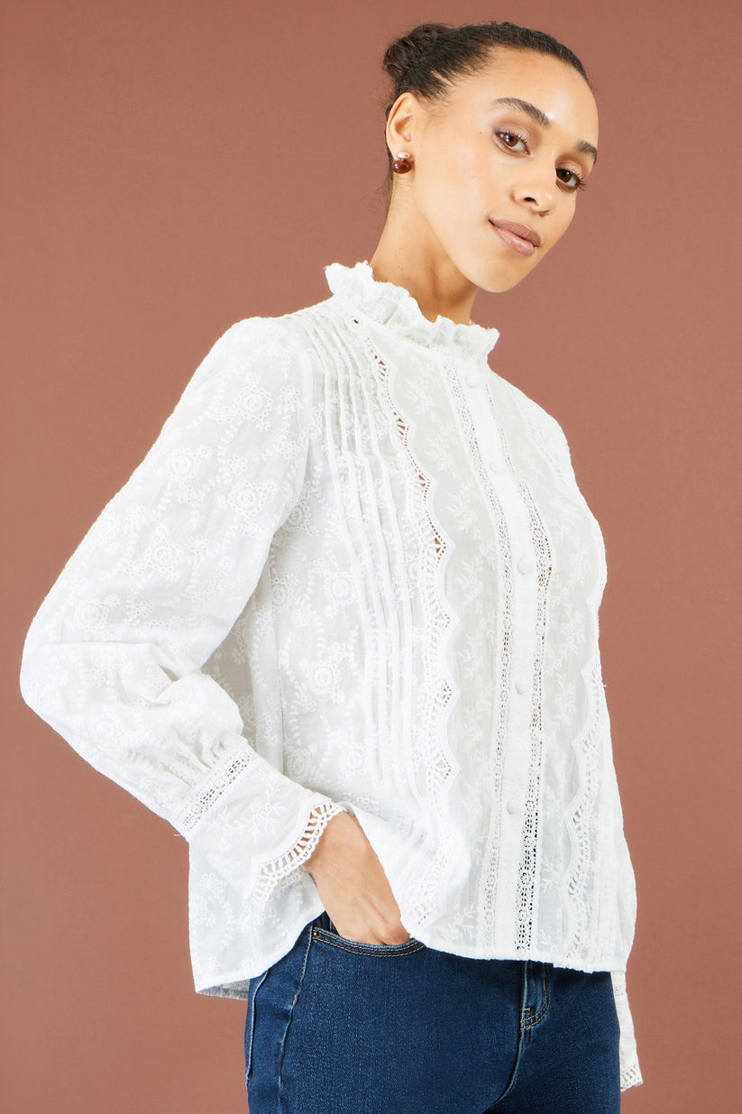 Yumi White Floral Cotton Shirt With Lace Details - additional view 3