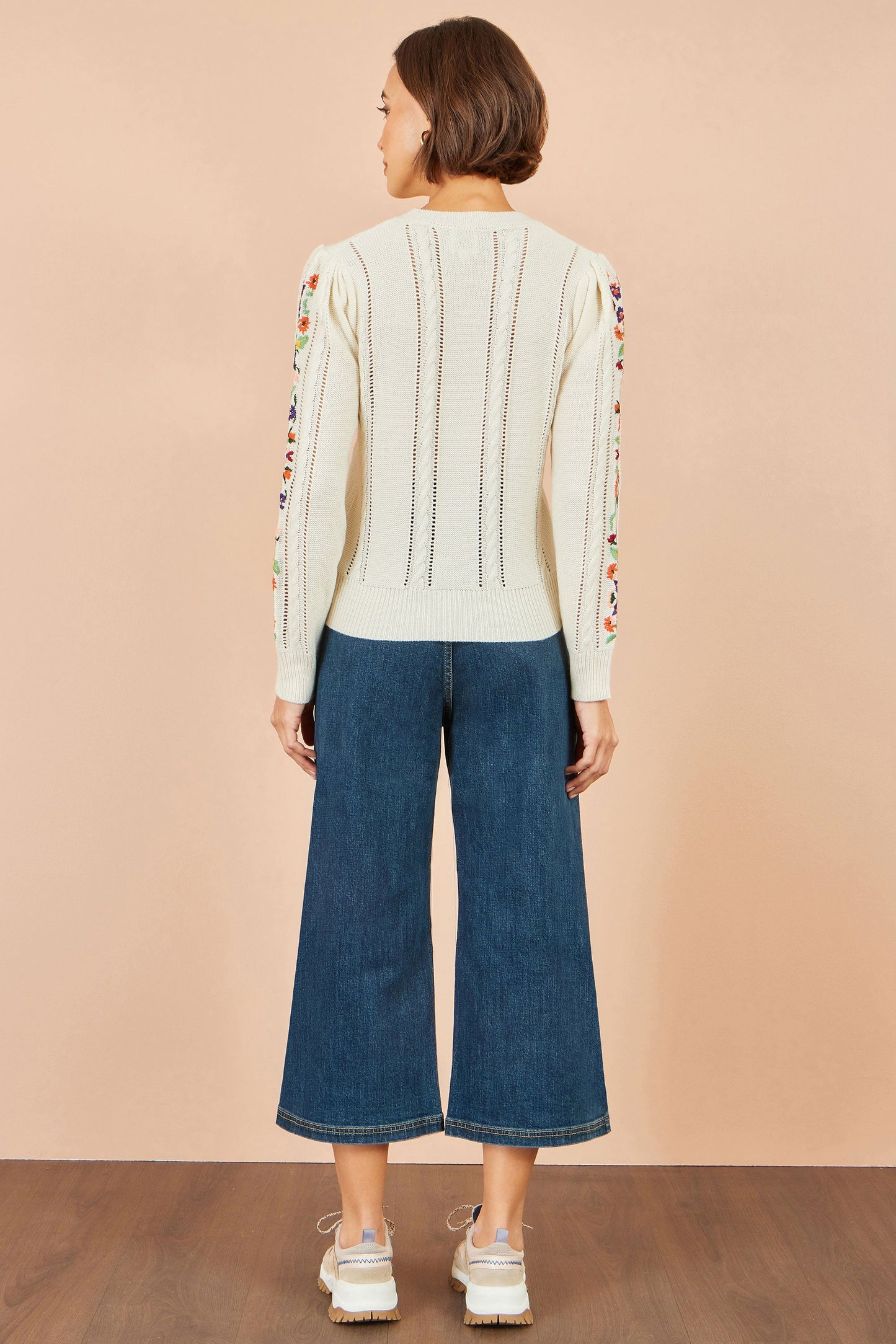Yumi Women's Ivory Floral Embroidered Pointelle Puff Sleeve Knit Jumper Sizes S–XL