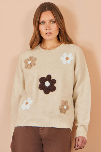 Yumi Women's Beige Floral Appliqué Relaxed Knit Jumper Sizes S–L