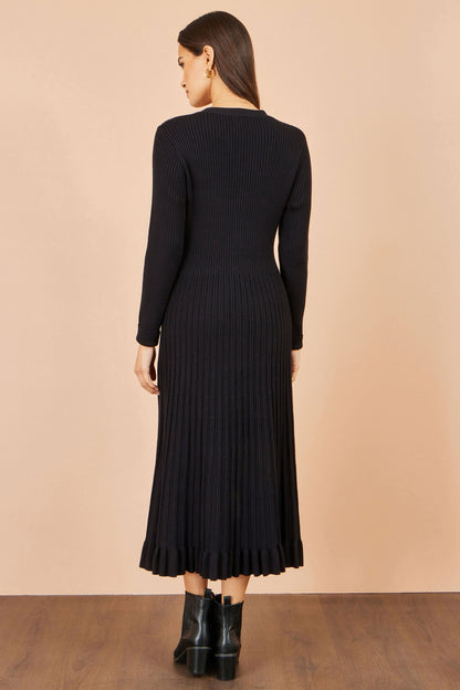Yumi Women’s Black V-Neck Ribbed Knit Midi Dress