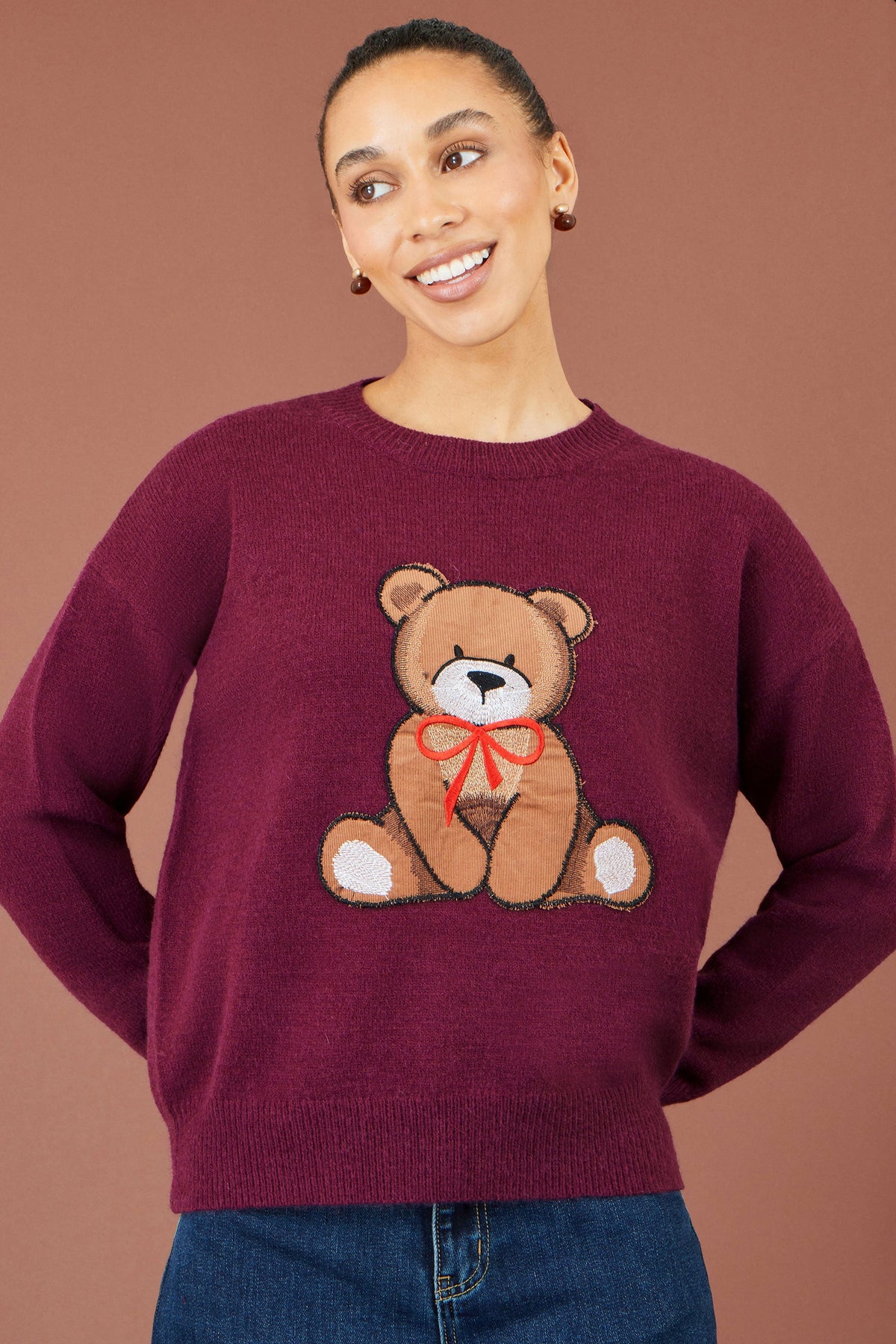 Yumi Women’s Burgundy Embroidered Teddy Bear Relaxed Crew Neck Knit Jumper