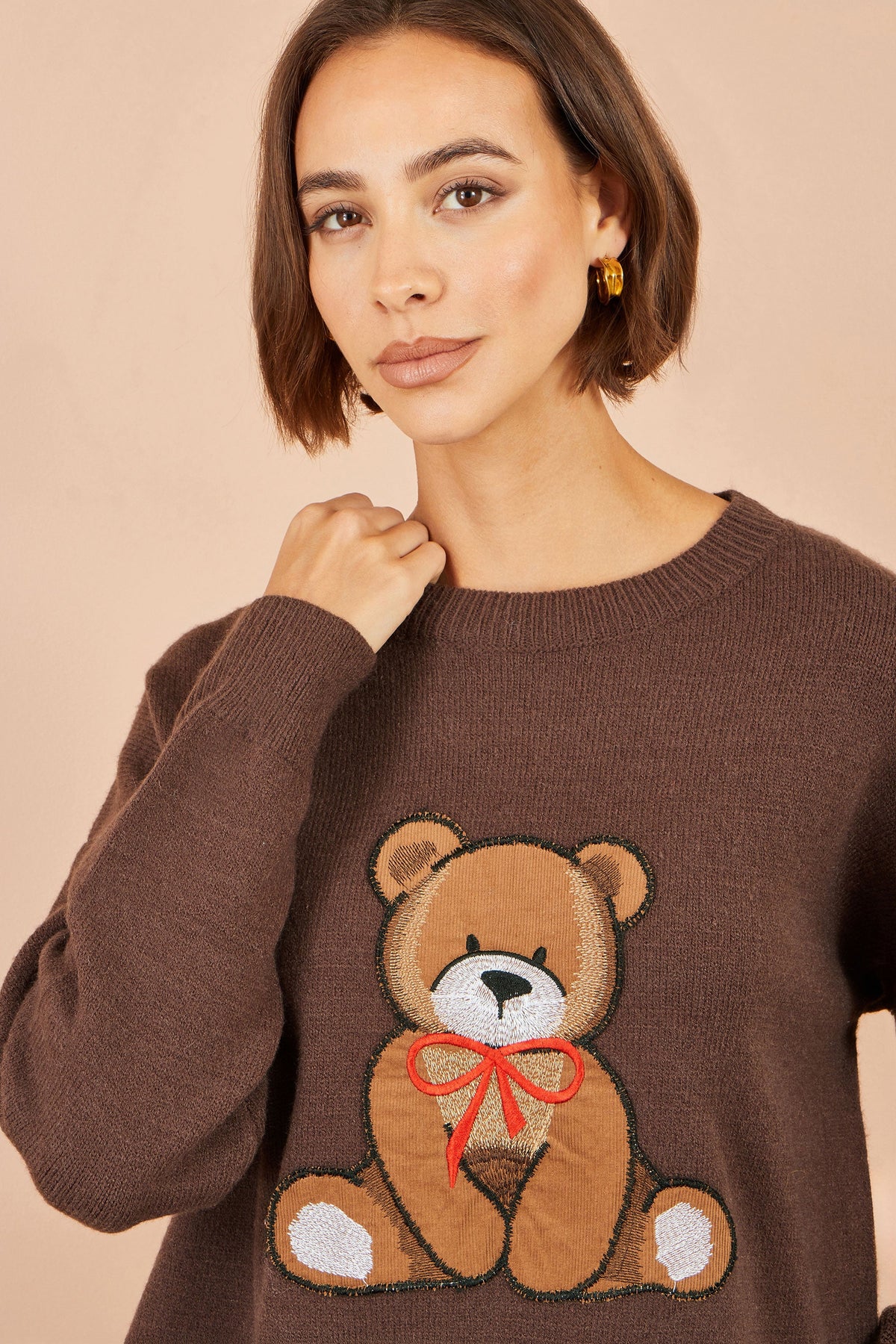 Yumi Women’s Brown Embroidered Teddy Bear Relaxed Crew Neck Knit Jumper