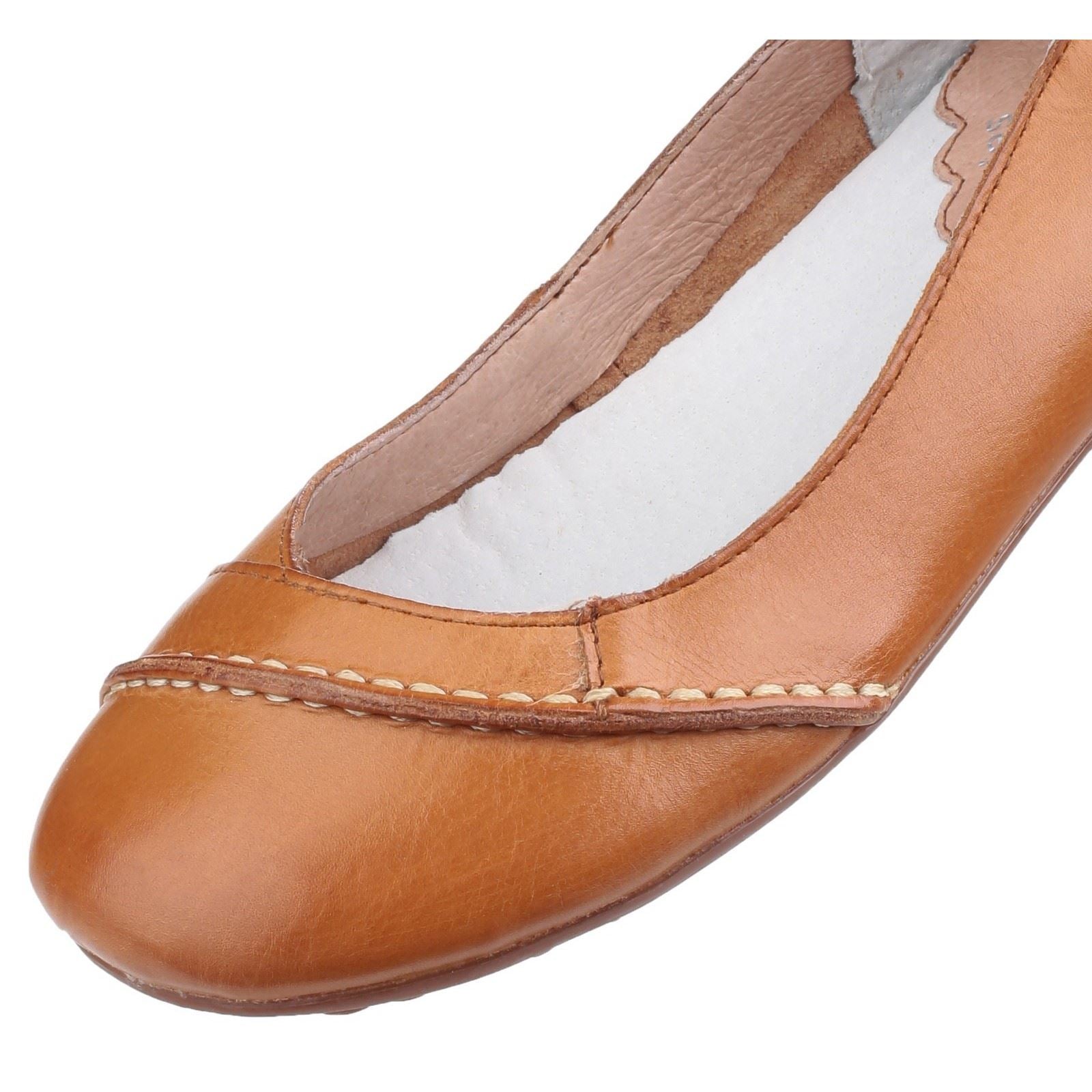 Hush Puppies Janessa Slip On Ladies Shoes in Tan