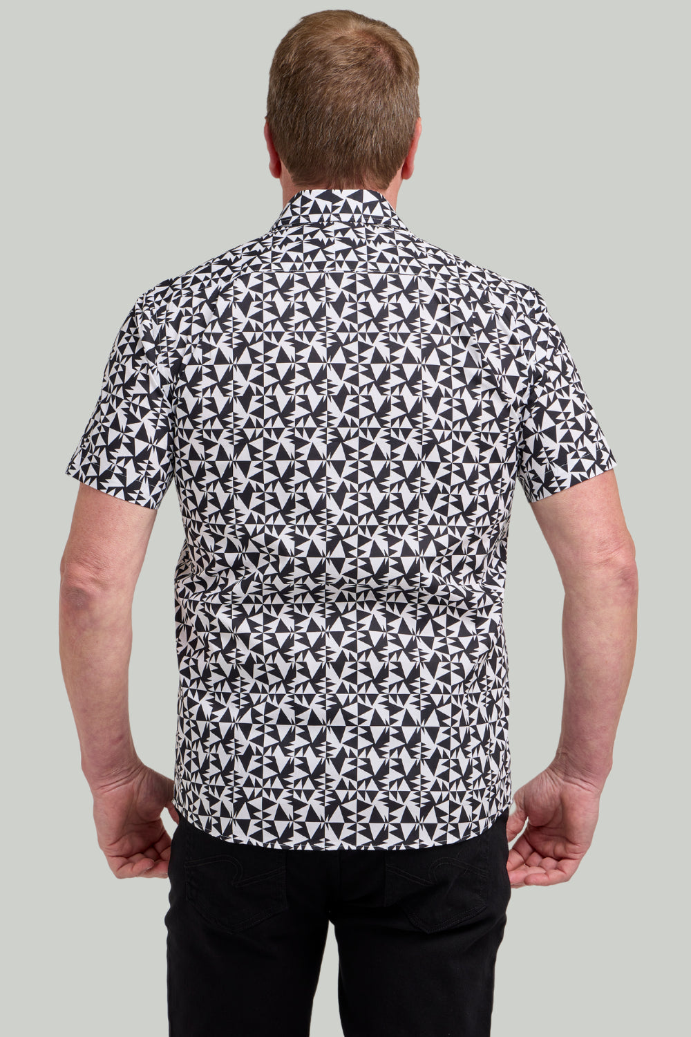 Double TWO Geometric Print Short Sleeve Shirt For Men in Black, M-5XL