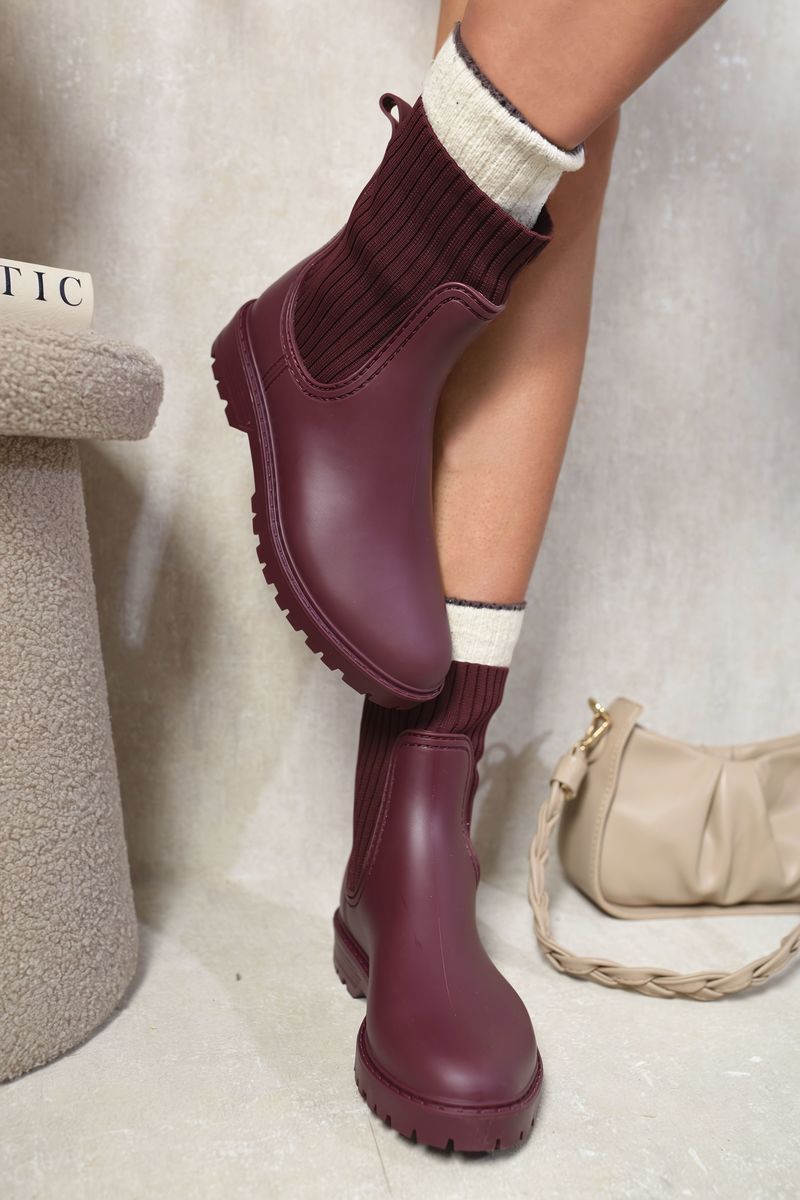 Slip-On Platform Ankle Boots – Effortless Height, Everyday Edge