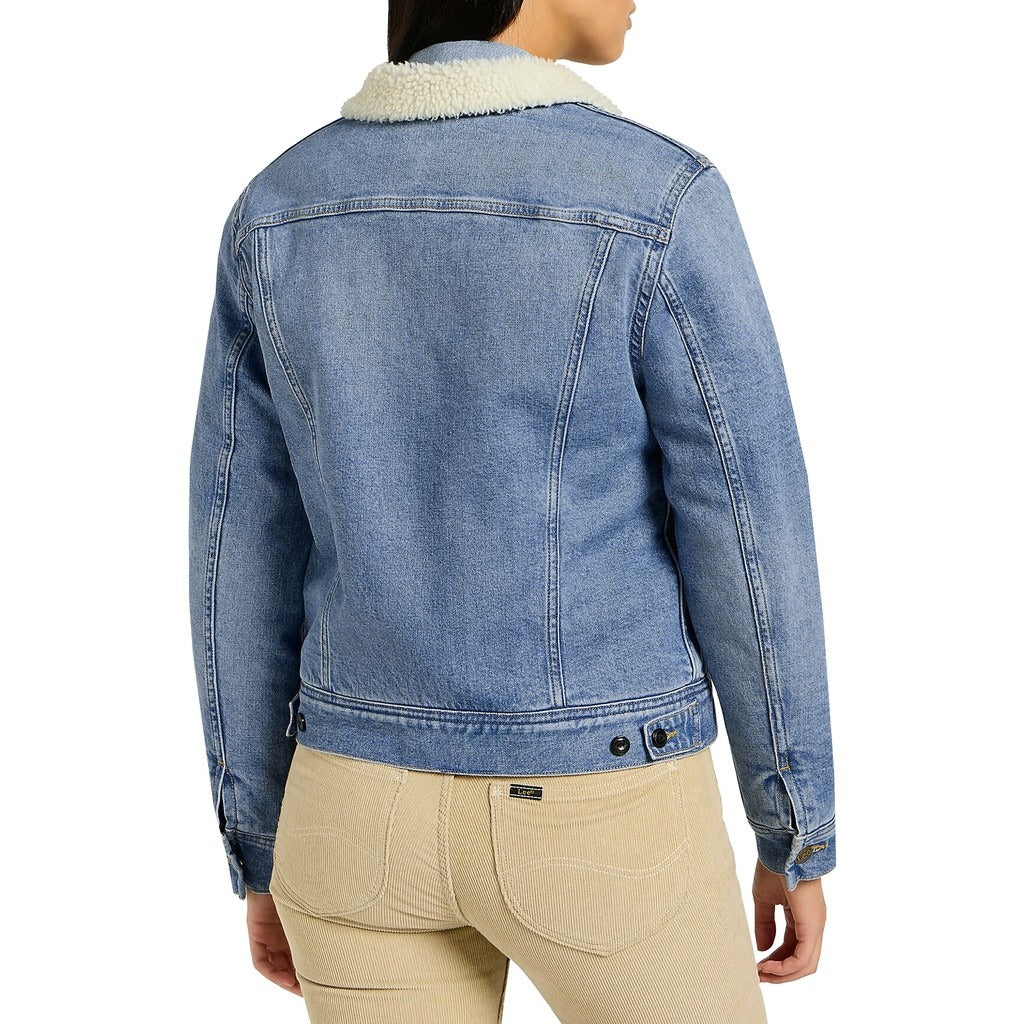 Lee Women’s Classic Denim Jacket – Style 112355437 | Timeless Fit & All-Season Style