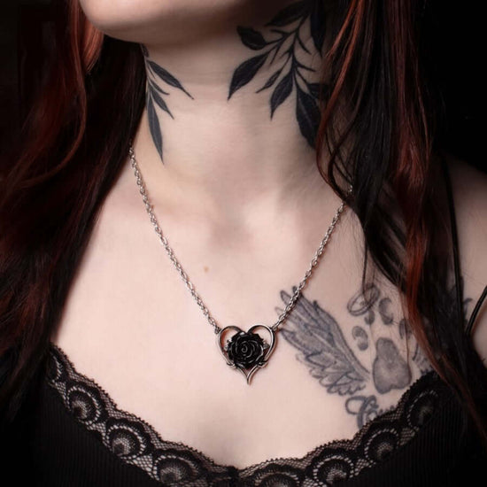 Alchemy Gothic Necklace Heart of Blackness - QHA UK