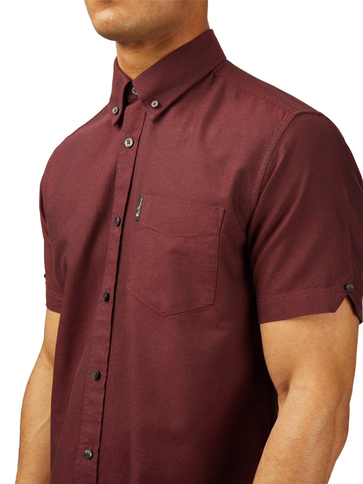 Ben Sherman Big Size Signature Oxford Short Sleeve Shirt For Men in 2 - Sleeve Detail - QHA UK