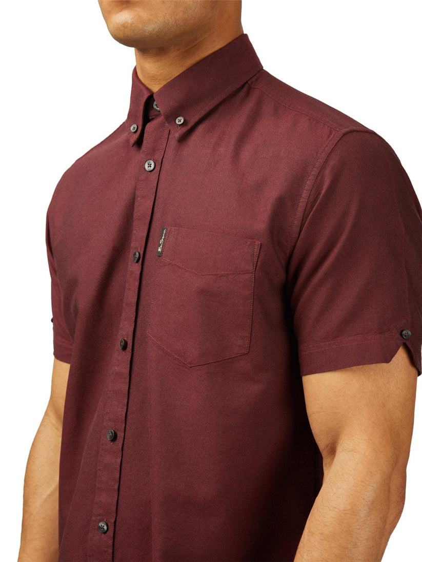 Ben Sherman Big Size Signature Oxford Short Sleeve Shirt For Men in 2 - Sleeve Detail - QHA UK
