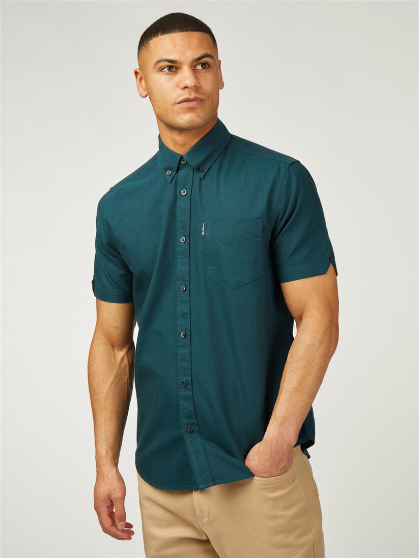Ben Sherman Big Size Signature Oxford Short Sleeve Shirt For Men in 2 - Sleeve Detail - QHA UK