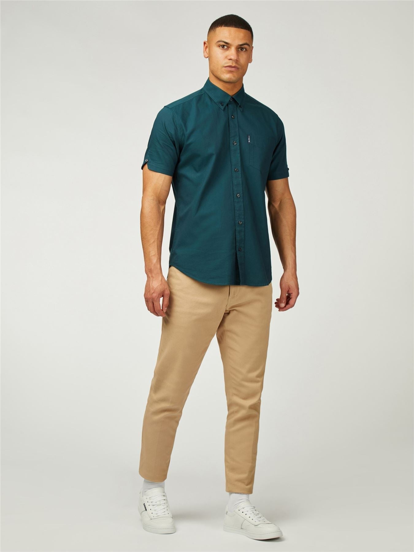 Ben Sherman Big Size Signature Oxford Short Sleeve Shirt For Men in 2 - Sleeve Detail - QHA UK