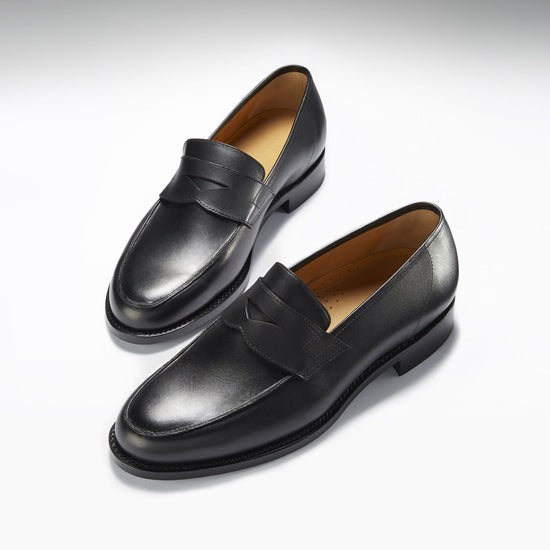 Hugs & Co Mens Black Leather Loafers Welted Leather Sole UK 7-14 - Sole Detail - QHA UK