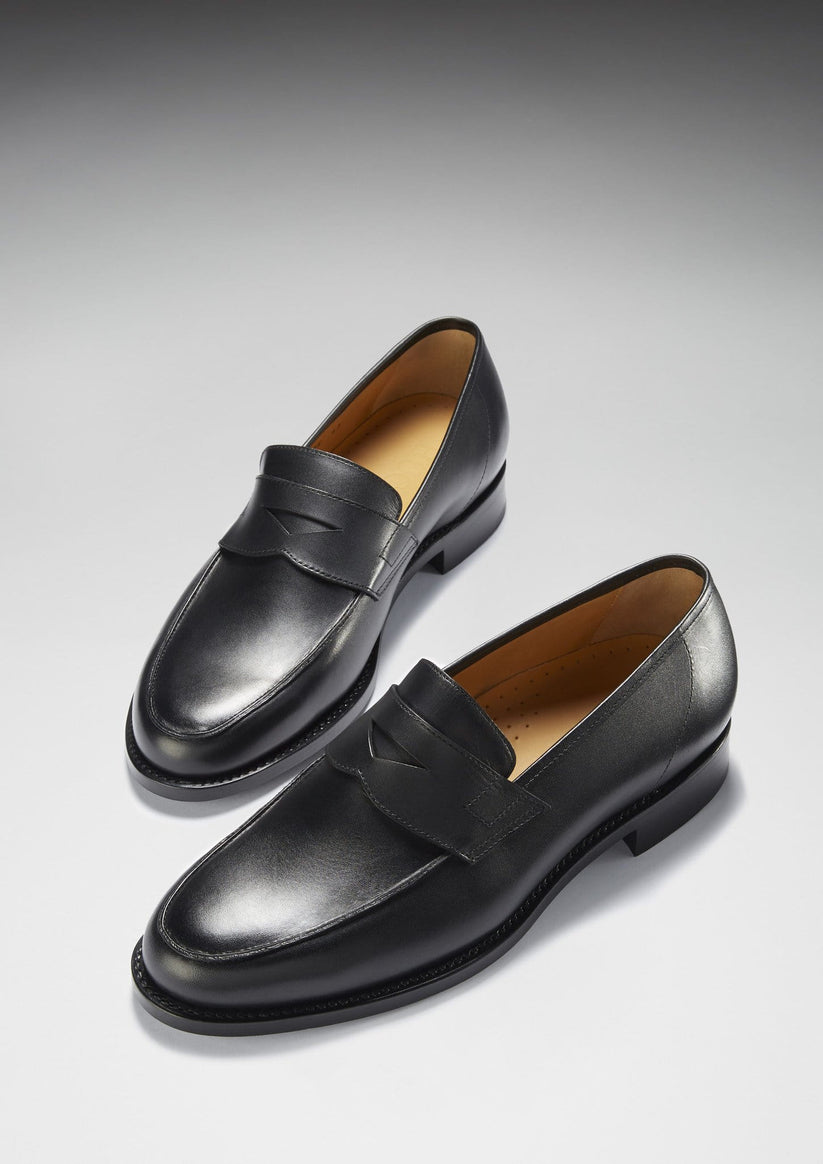 Hugs & Co Mens Black Leather Loafers Welted Leather Sole UK 7-14 - Sole Detail - QHA UK