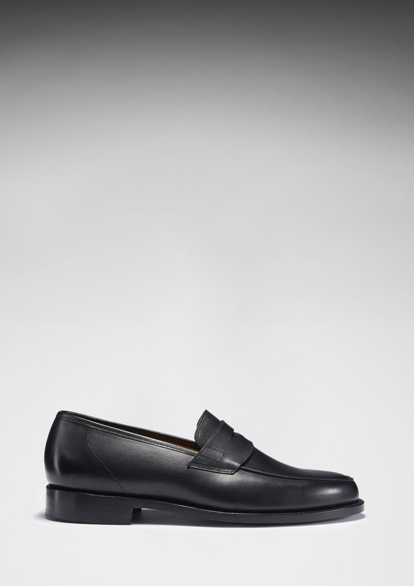 Hugs & Co Mens Black Leather Loafers Welted Leather Sole UK 7-14 - Sole Detail - QHA UK