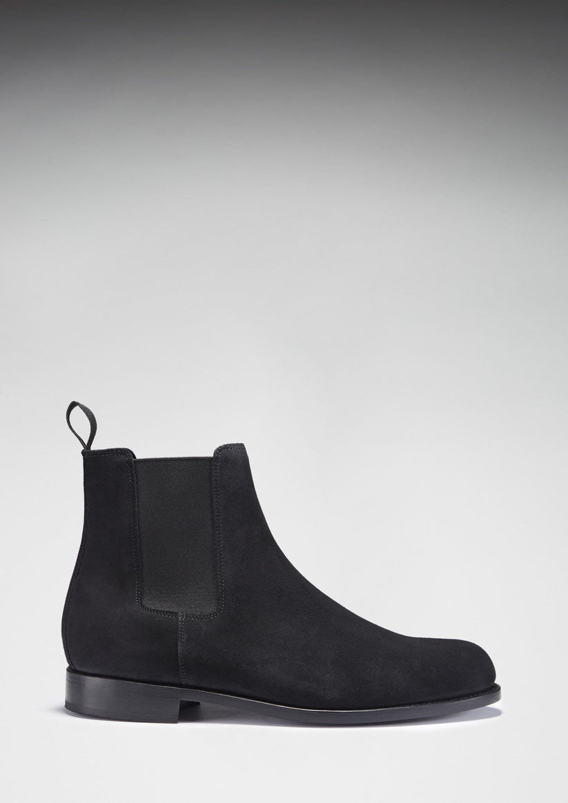 Hugs & Co Mens Black Suede Chelsea Boots Welted Leather Sole UK 7-14 - Sole Detail - QHA UK