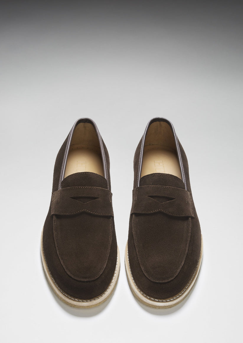 Hugs & Co Mens Brown Suede Loafers Crepe Rubber Welted Sole UK 7-14 - Sole Detail - QHA UK