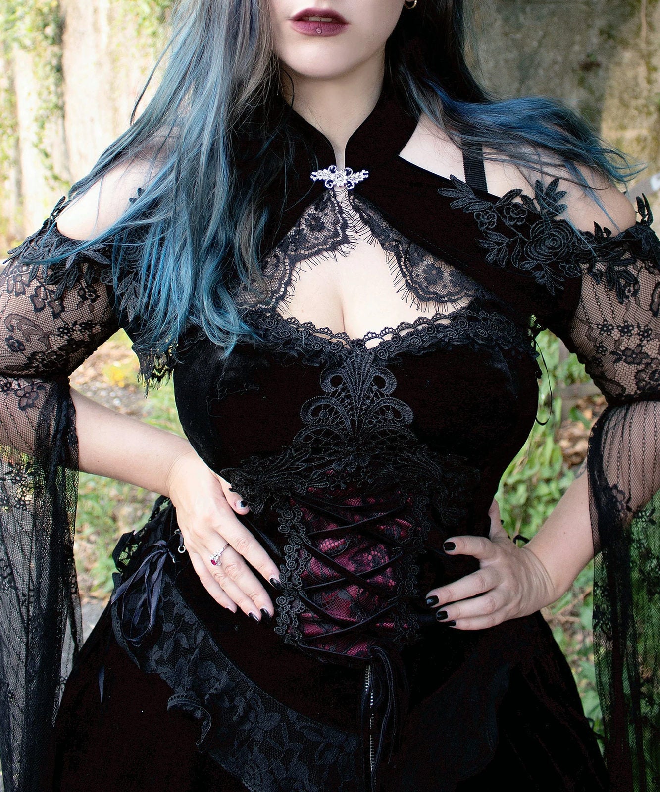 Dark in Love Women's Gothic Corset Black and Red Velvet Lace UK 8-18 - QHA UK